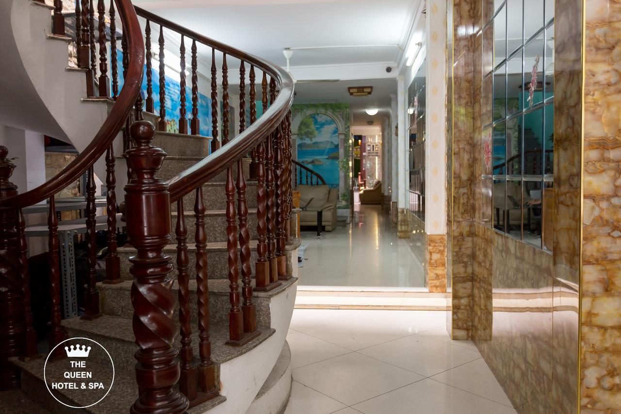 Hotel The Queen & Hanoi