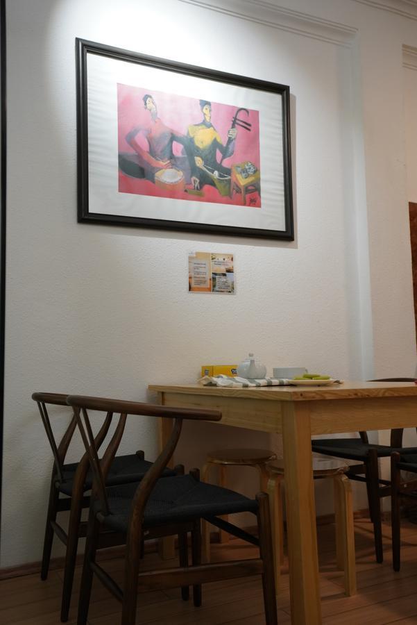 Apartment Elegant Studio Yet Kieu Hanoi