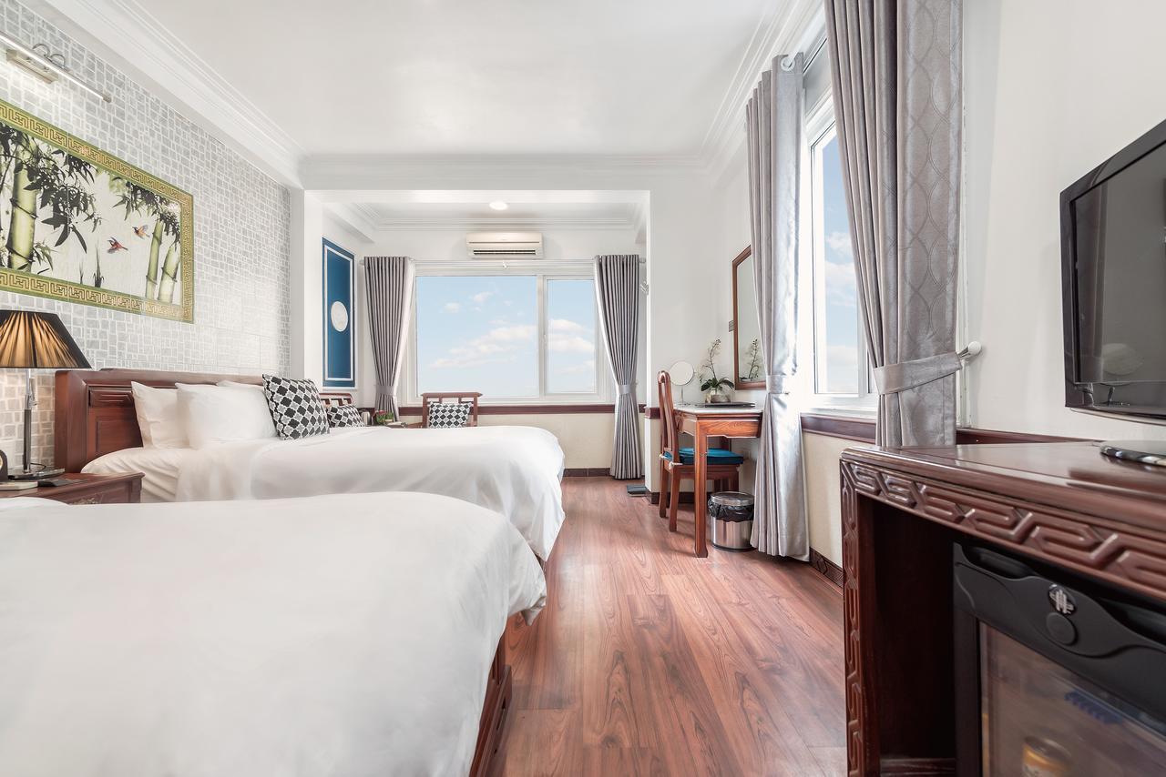 Hotel Ii