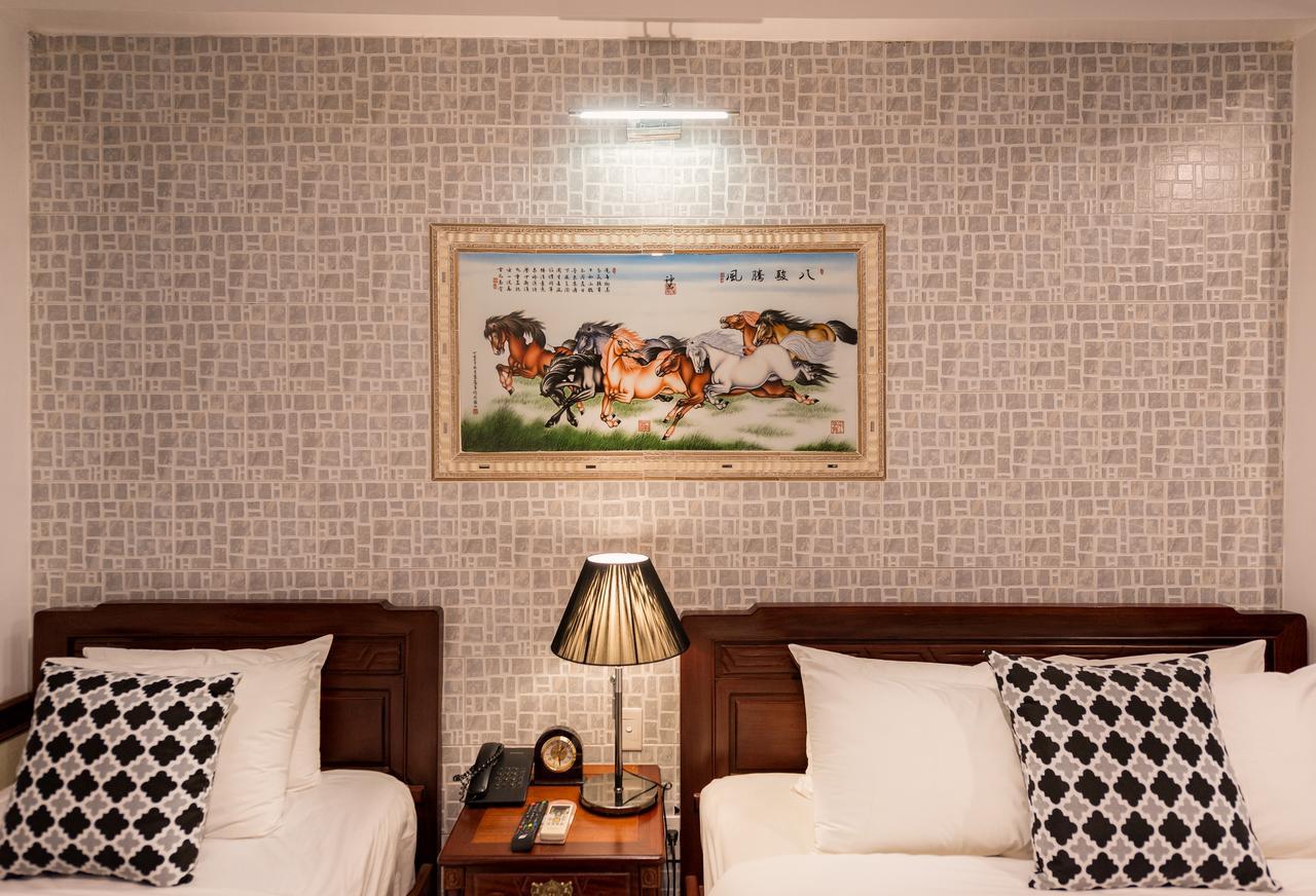 Hotel Ii