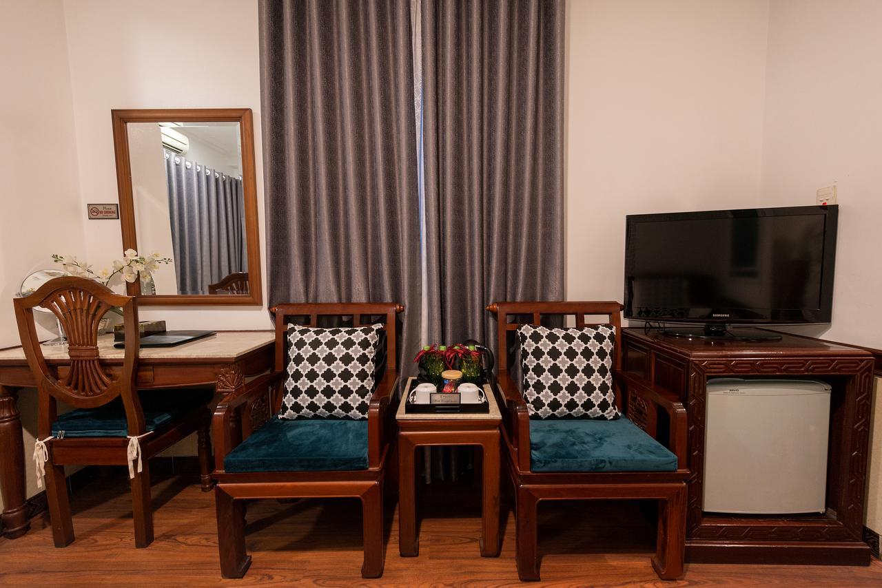 Hotel Ii
