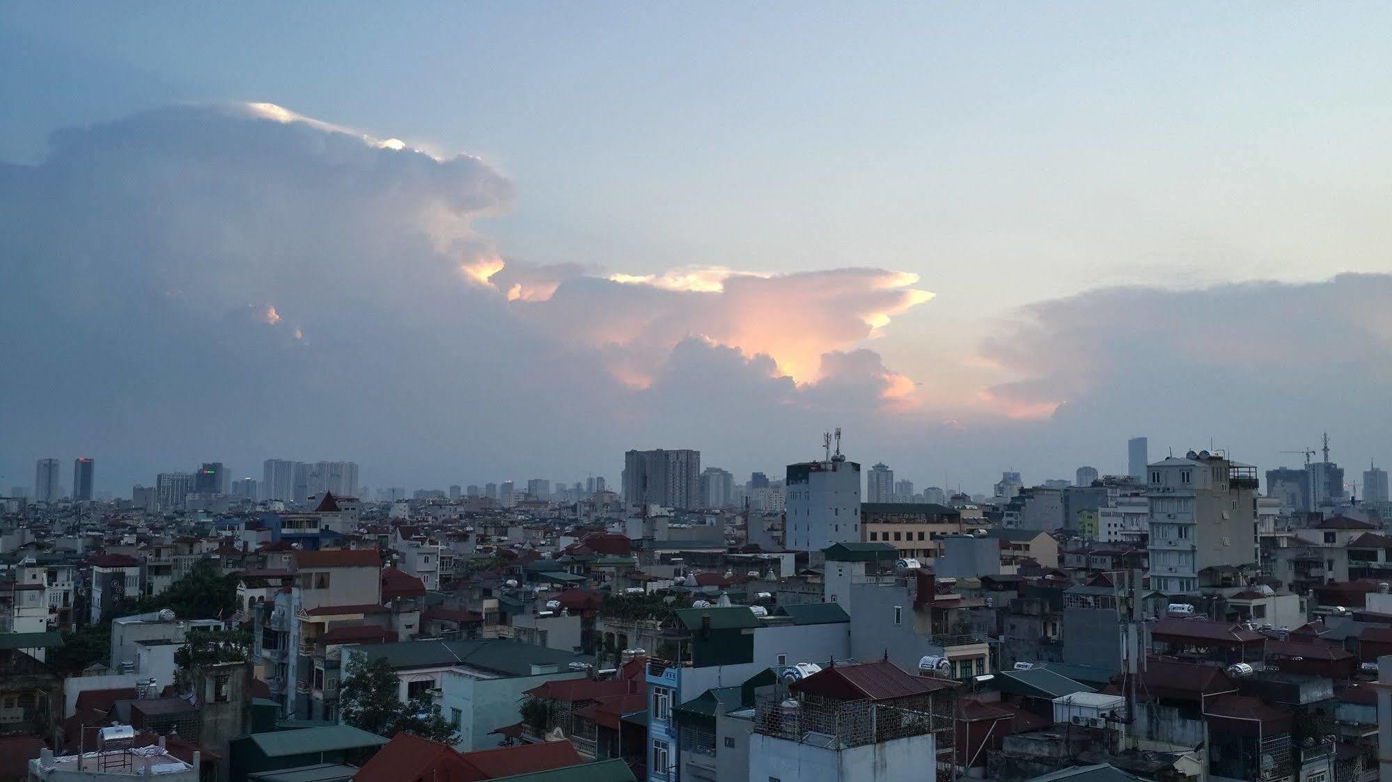 View 2 2* Hanoi