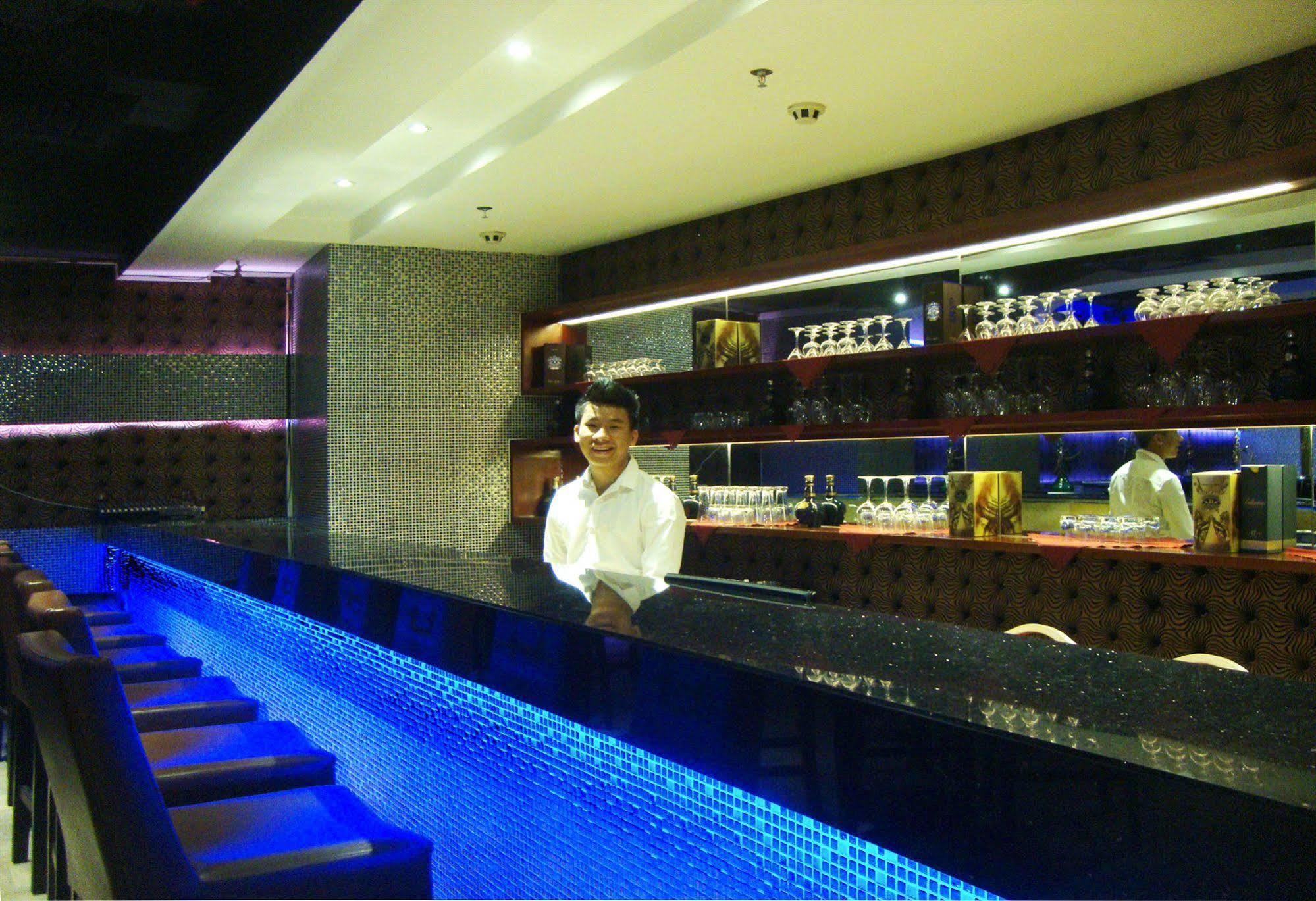 A25 Luxury 4* Hanói