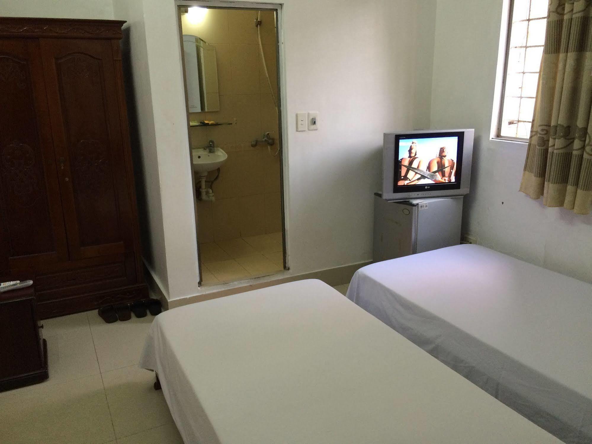 Camellia 6 Hotel *