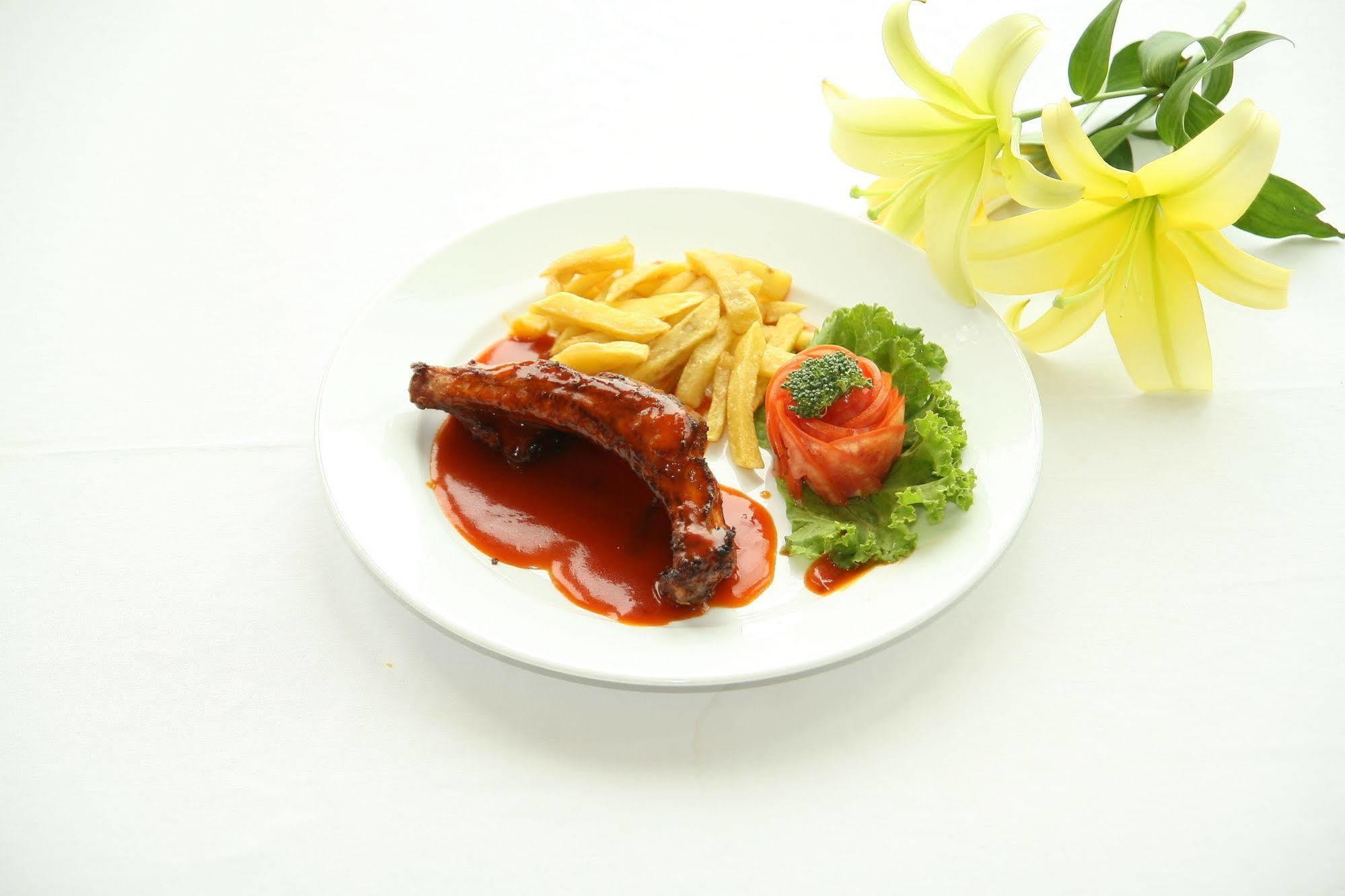Danly Hotel 3*