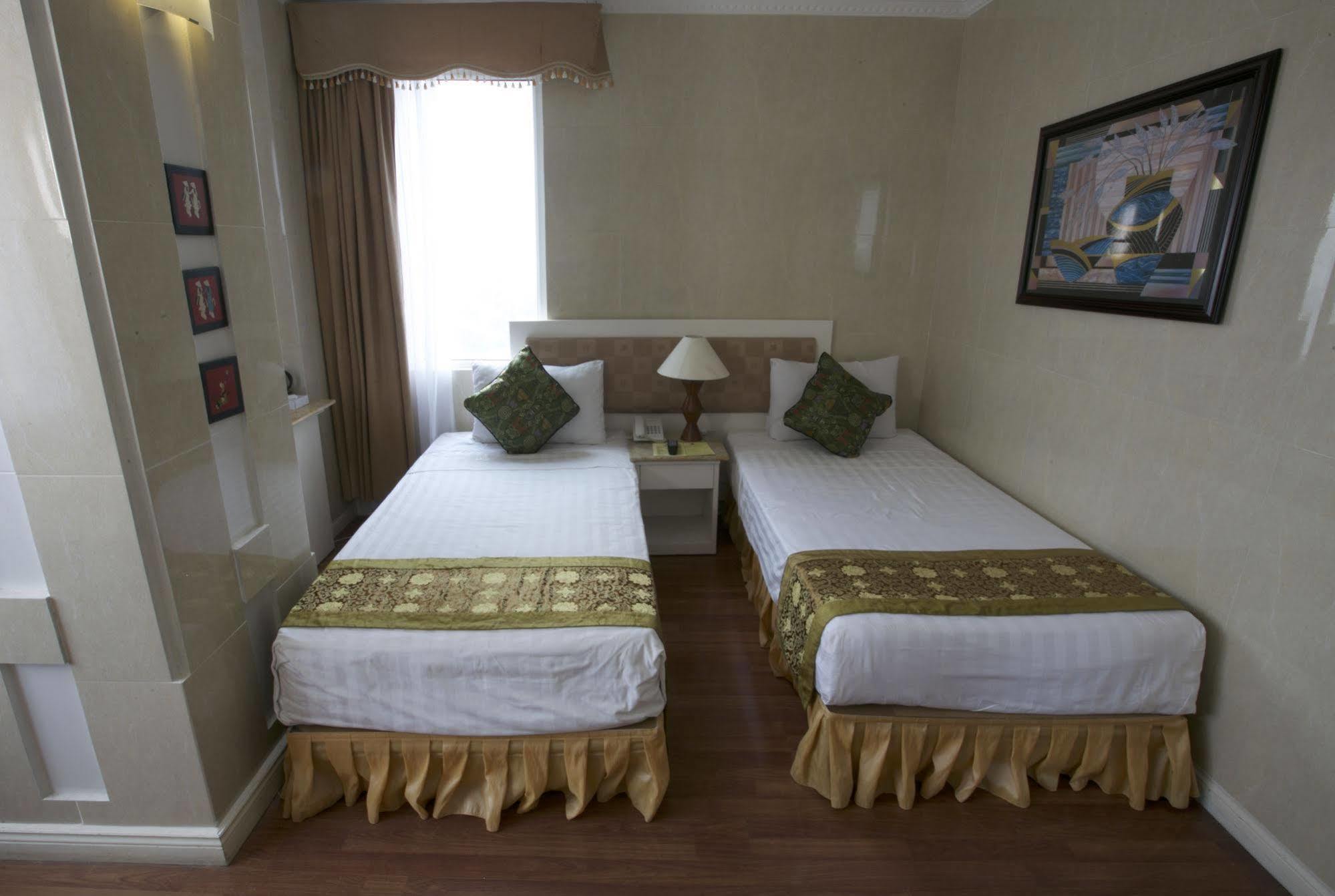 Danly 3* Hanoi