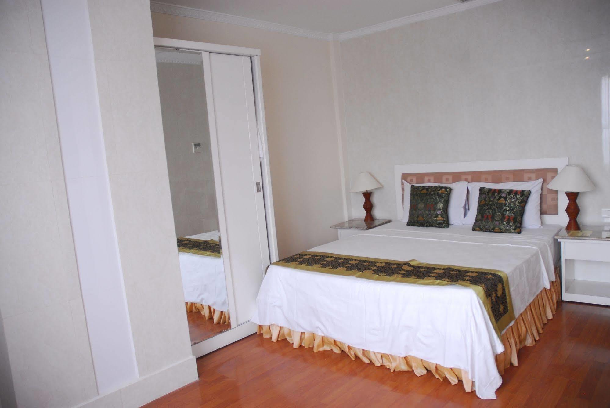 Danly 3* Hanoi