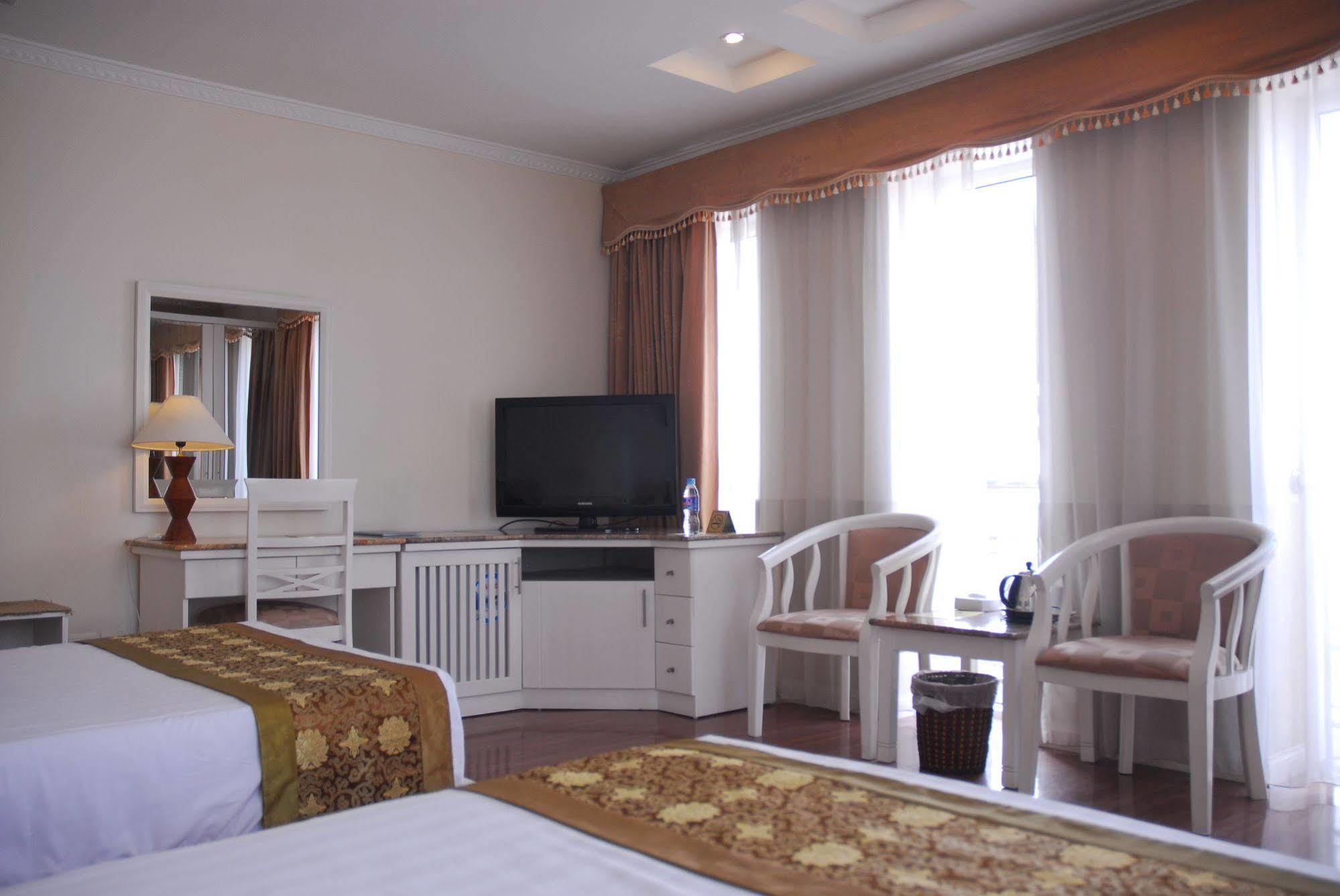 Danly Hotel 3*