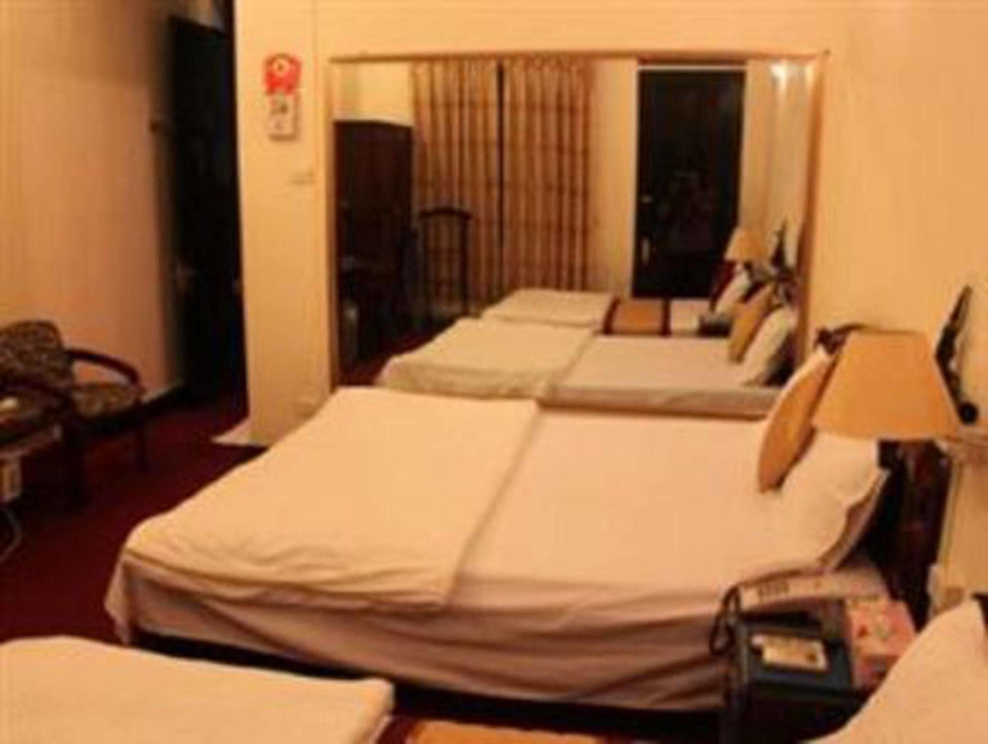 A25 - 12 Lien Tri Hotel Hanoi