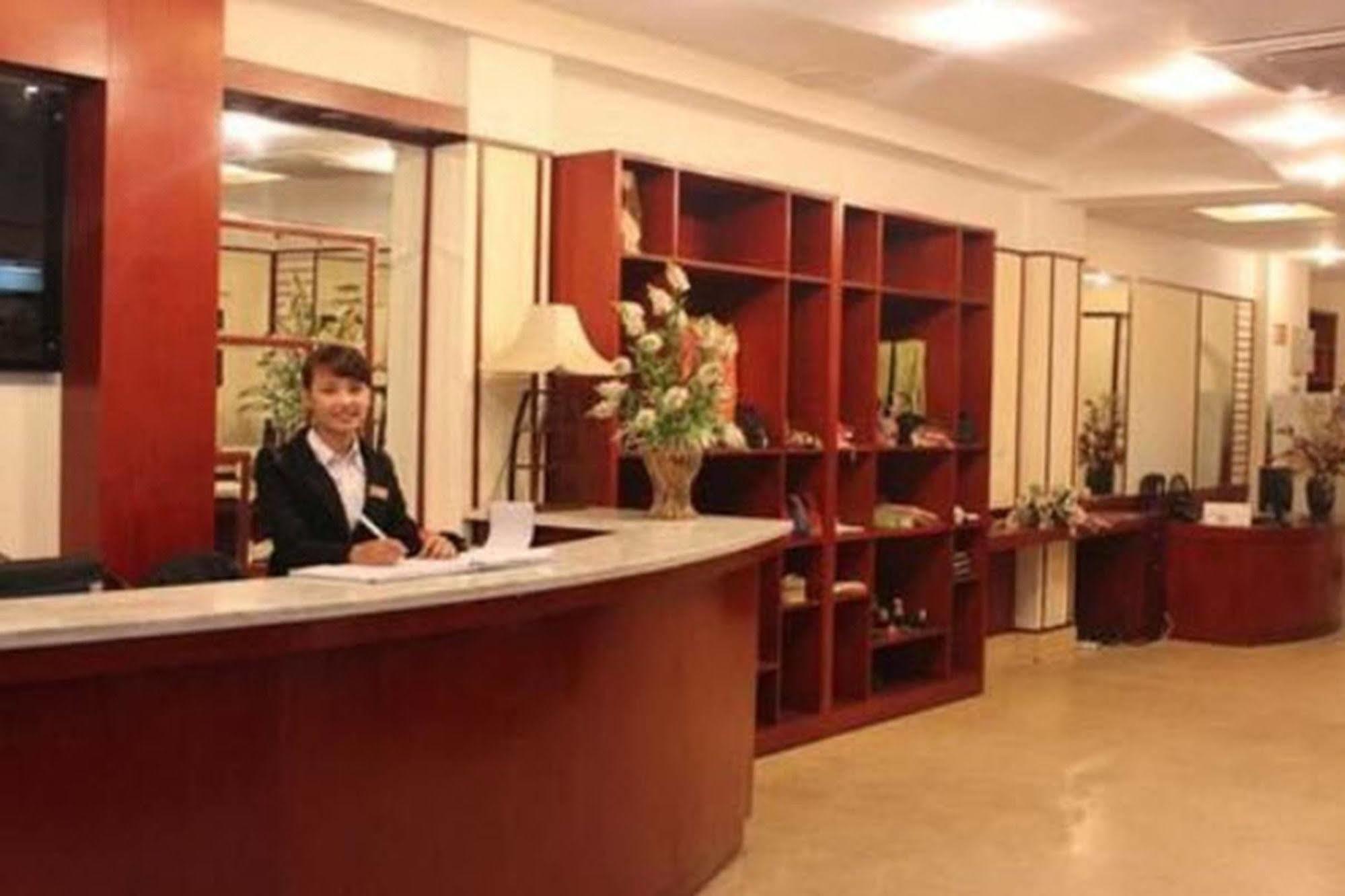 A25 - 46 Chau Long 2* Hanoi