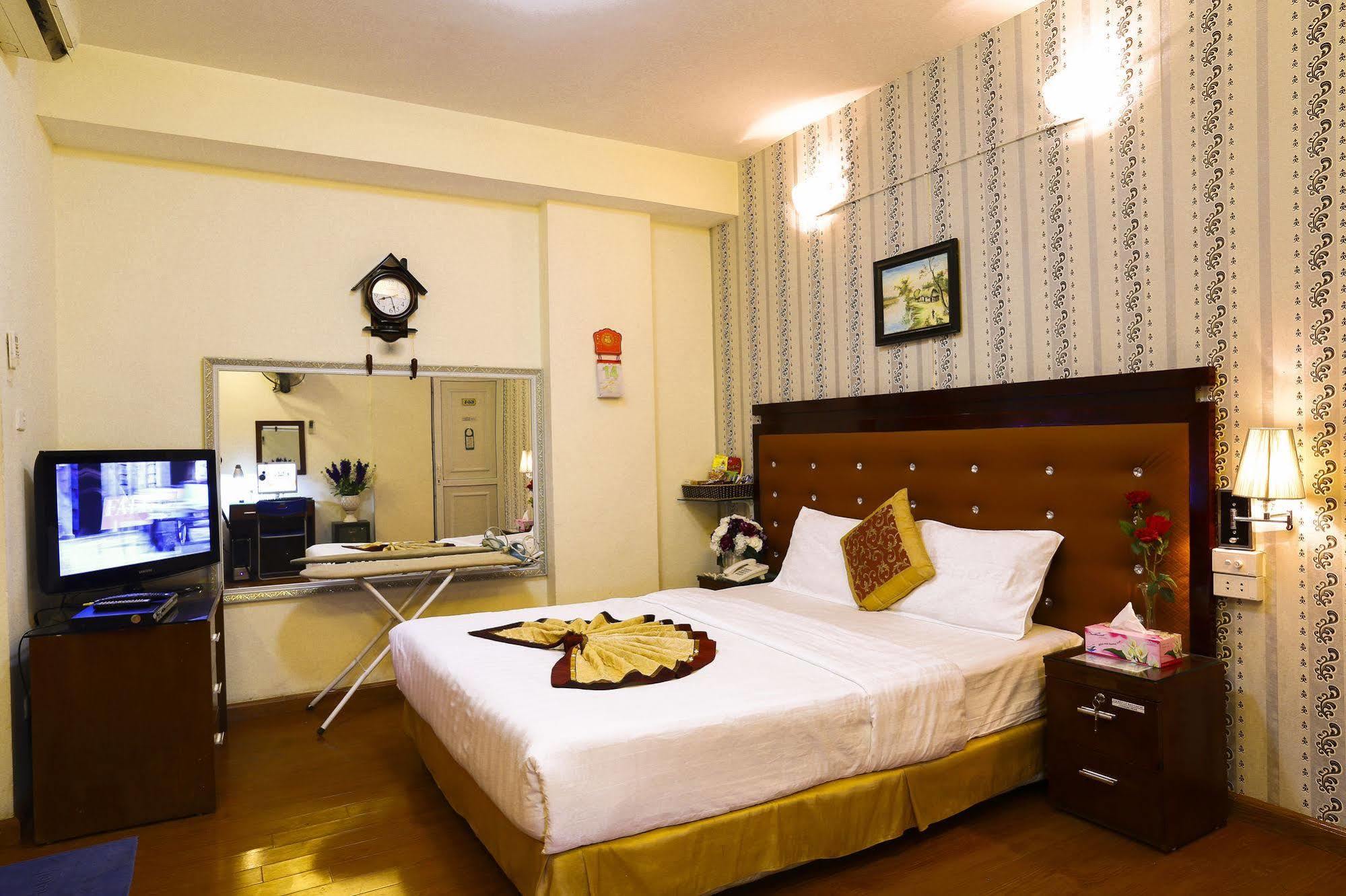 A25 - 46 Chau Long Hotel