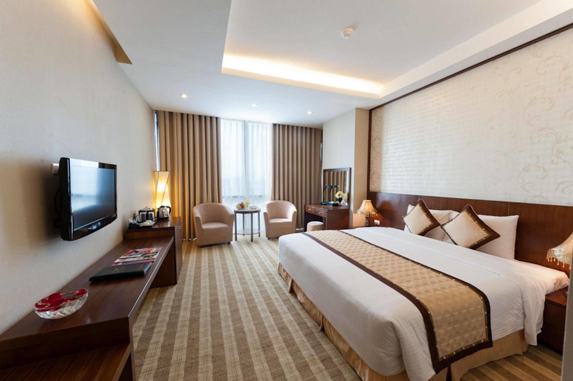 Hotel Muong Thanh Grand Xa La 4*