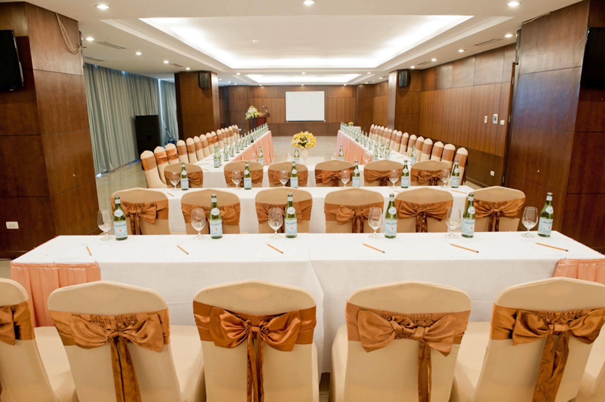 Hotel Muong Thanh Grand Xa La 4*
