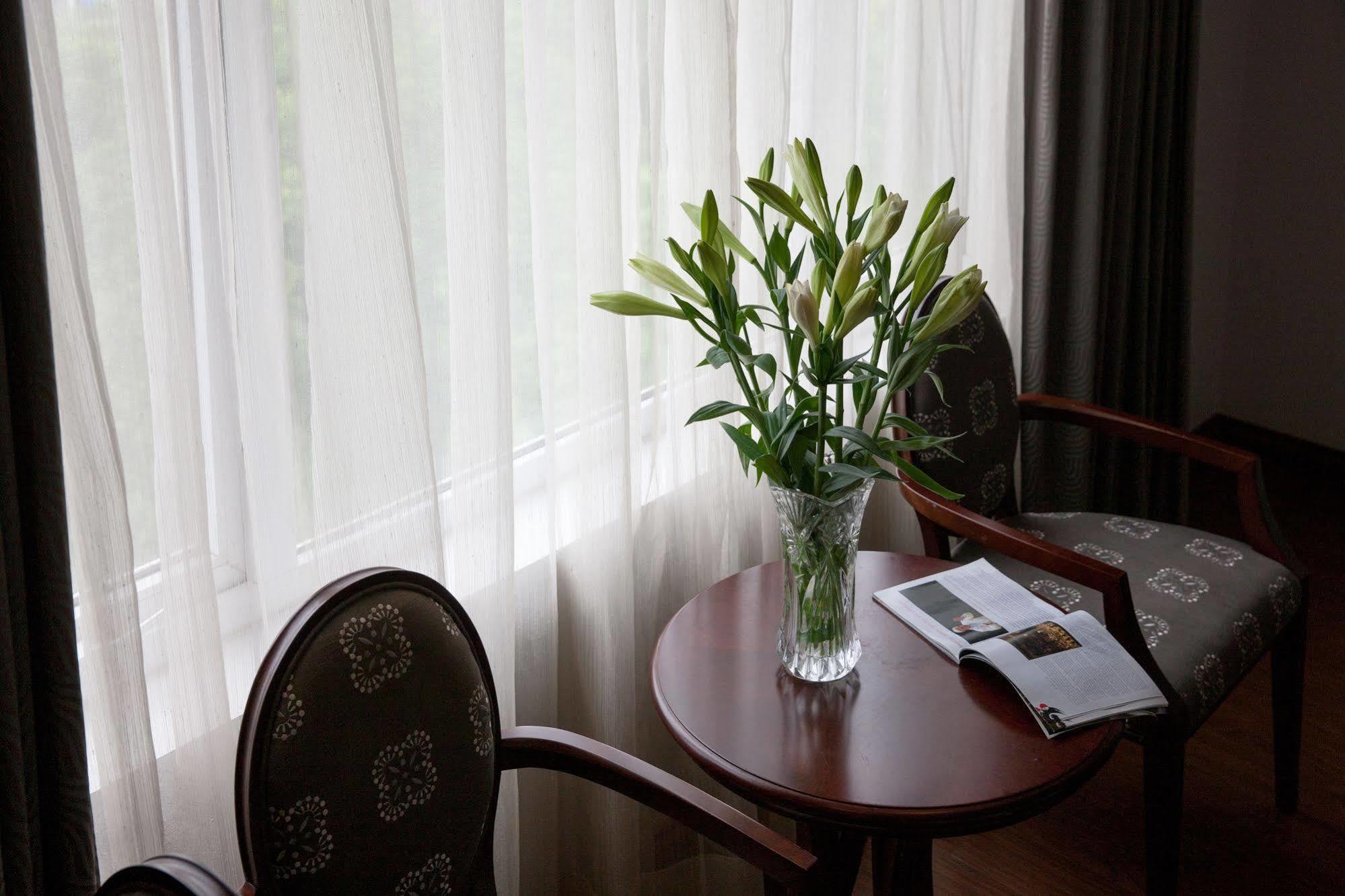 Dragon Pearl Hotel 3*