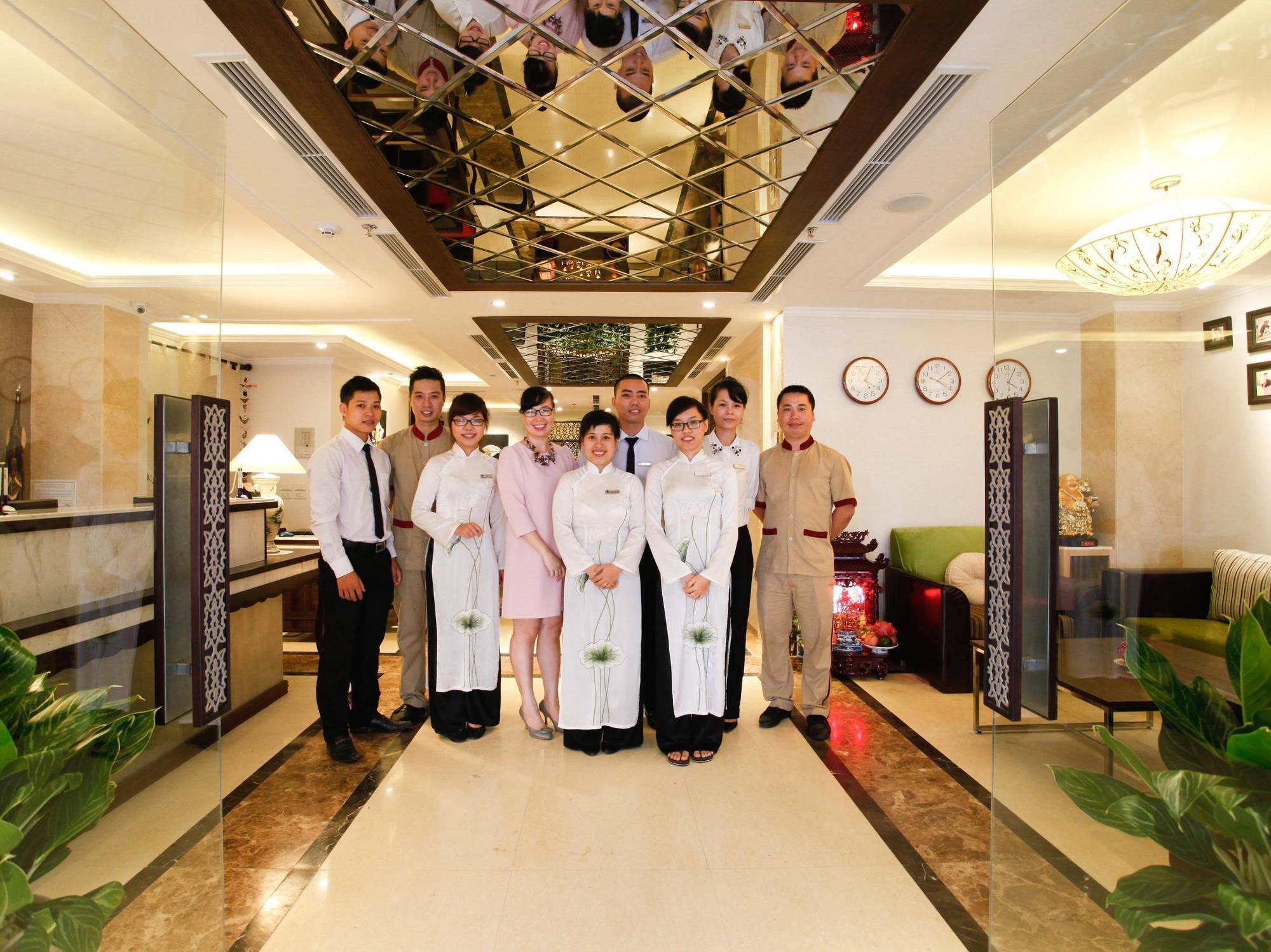 Hotel Emerald Waters Classy 4*