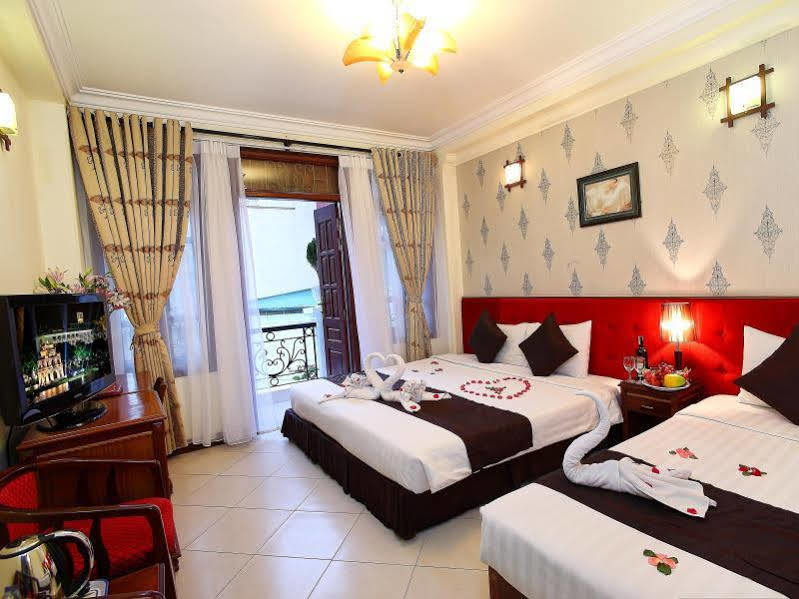 Golden Lotus & Hotel 3*