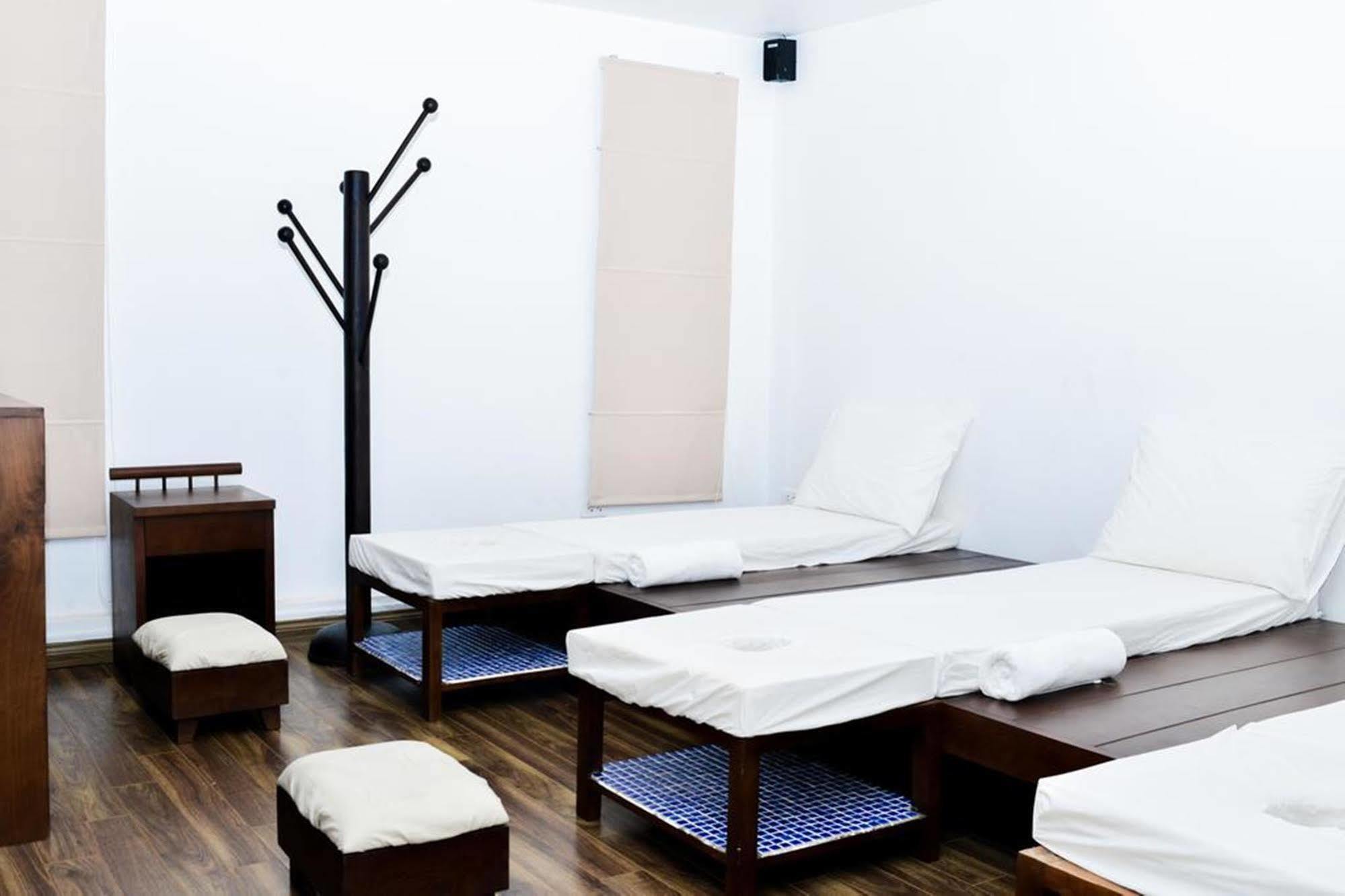 Cinnamon Cathedral Hotel 2*