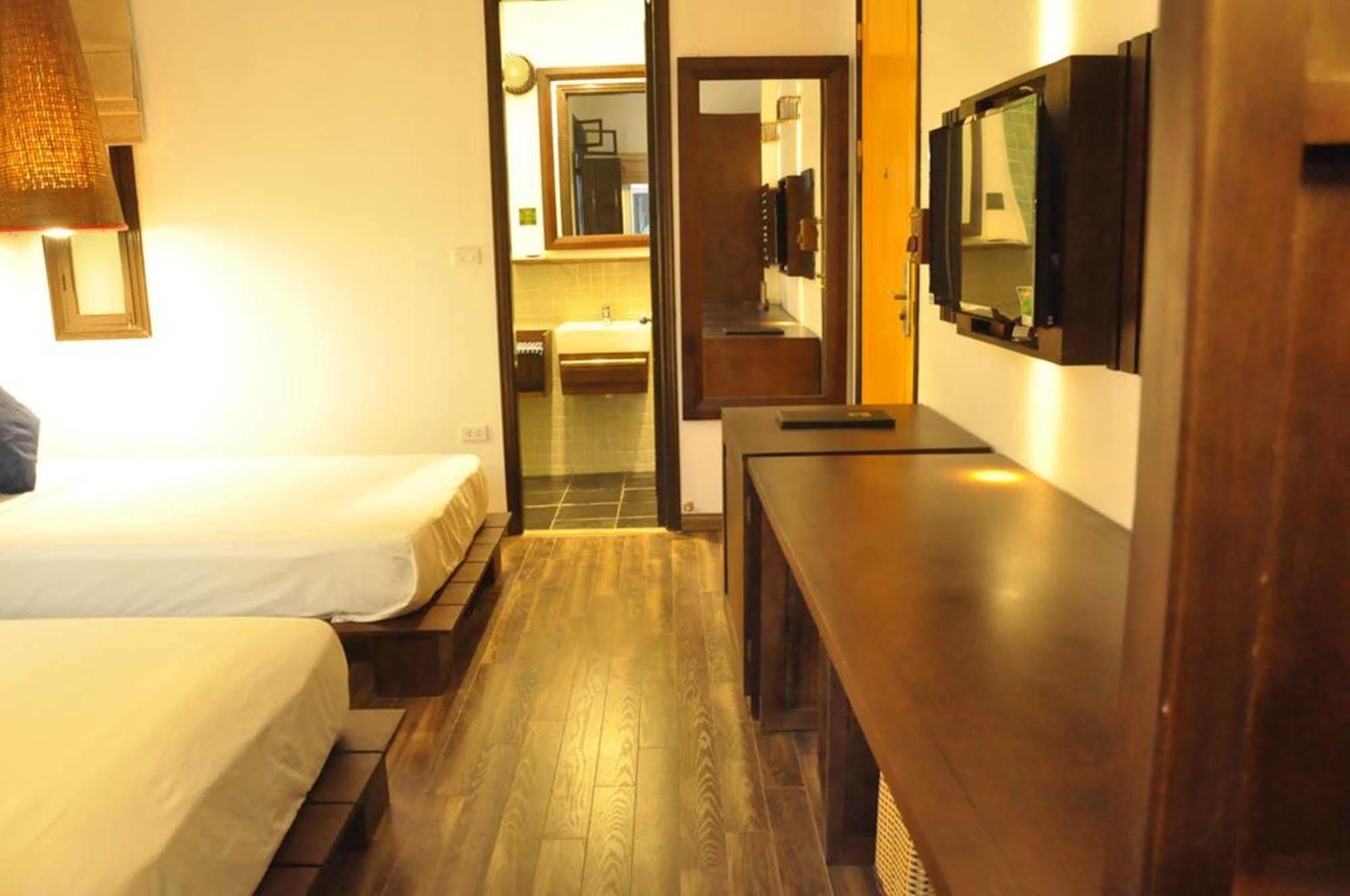 Hotel Cinnamon Cathedral