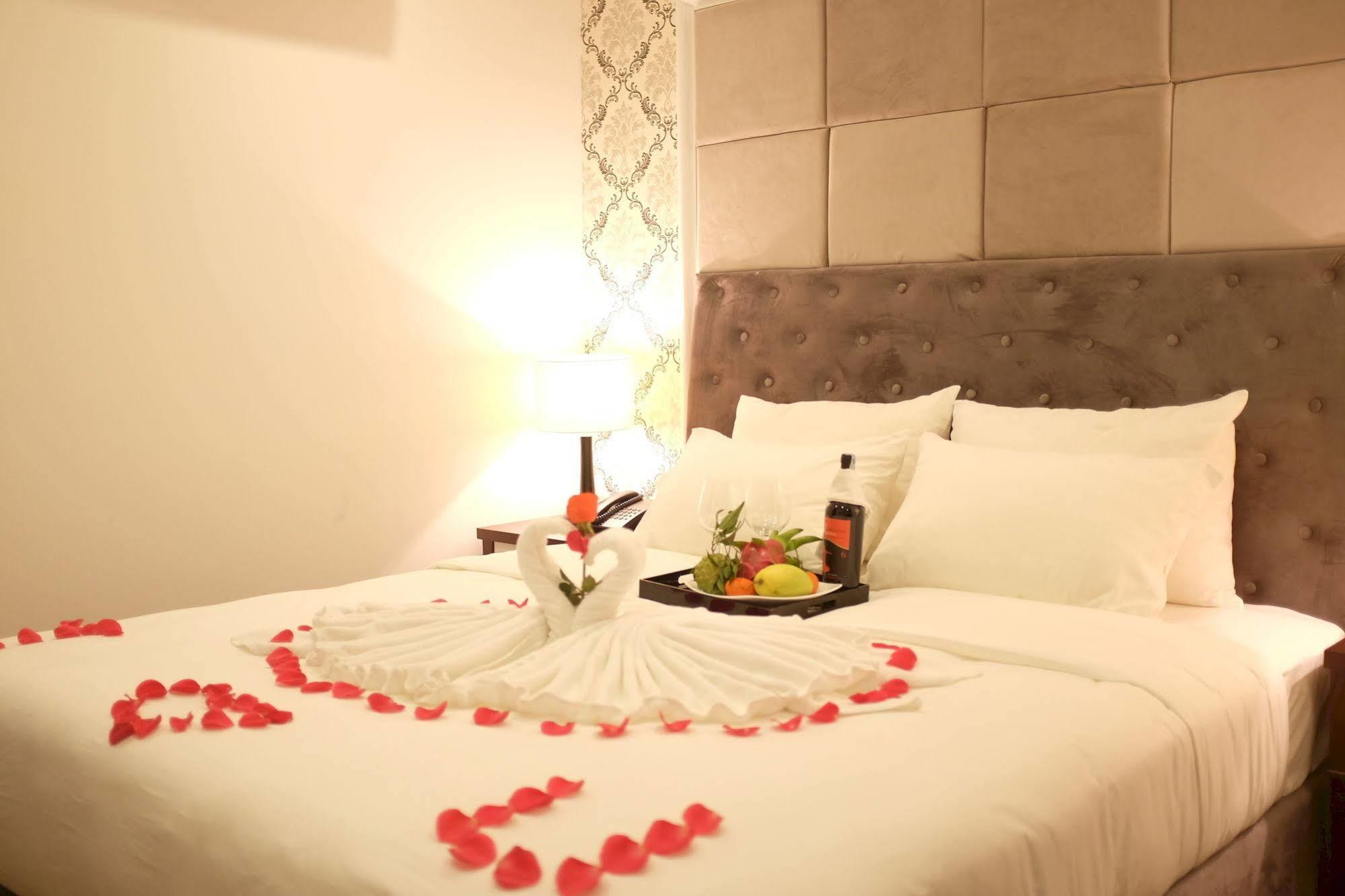 Skyline Hotel 3*