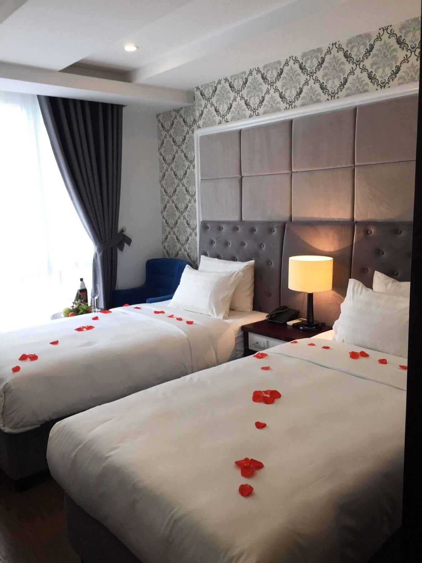Skyline Hotel 3*