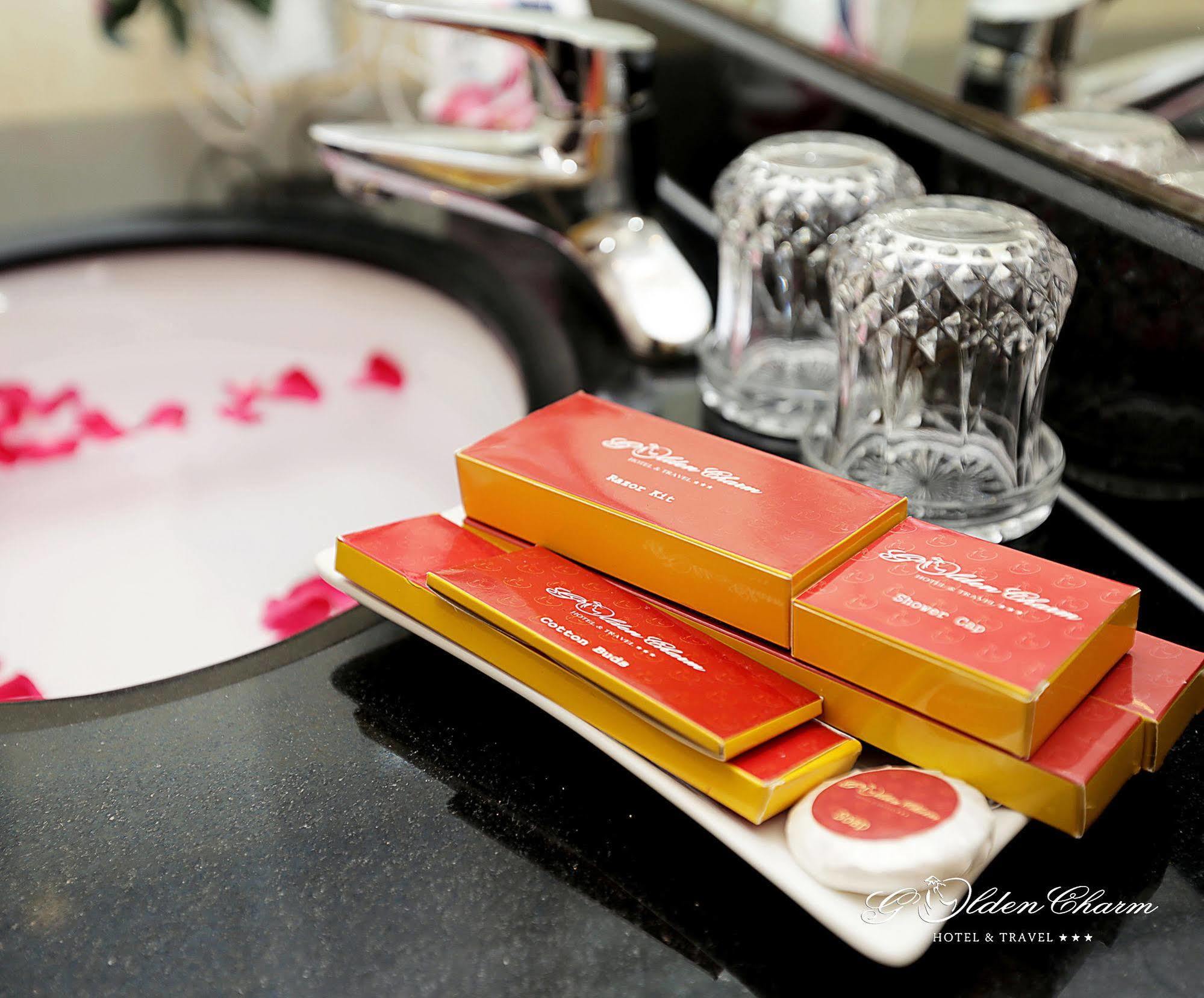 Golden Charm Hotel 2*