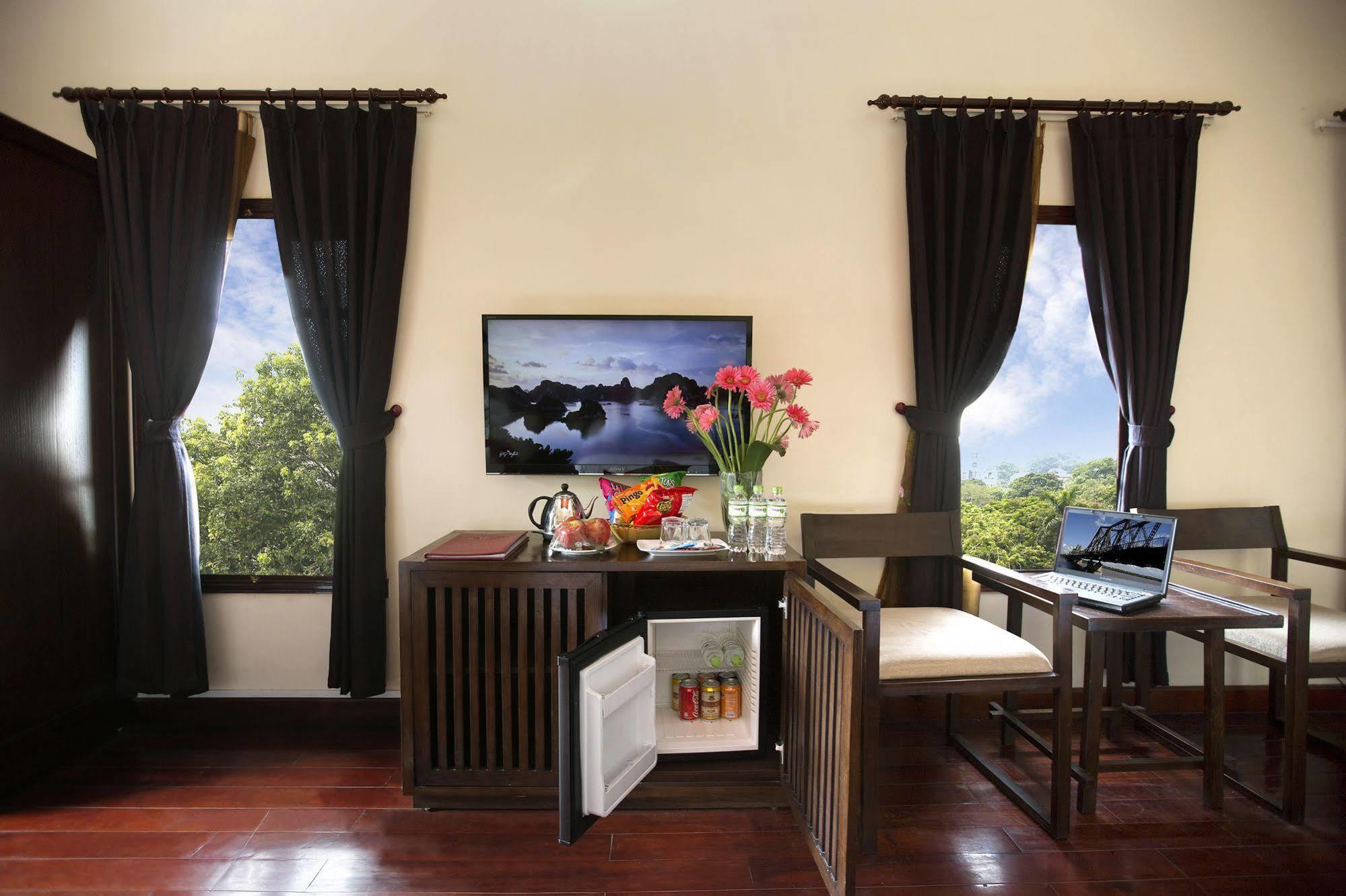 Posh Boutique 3*
