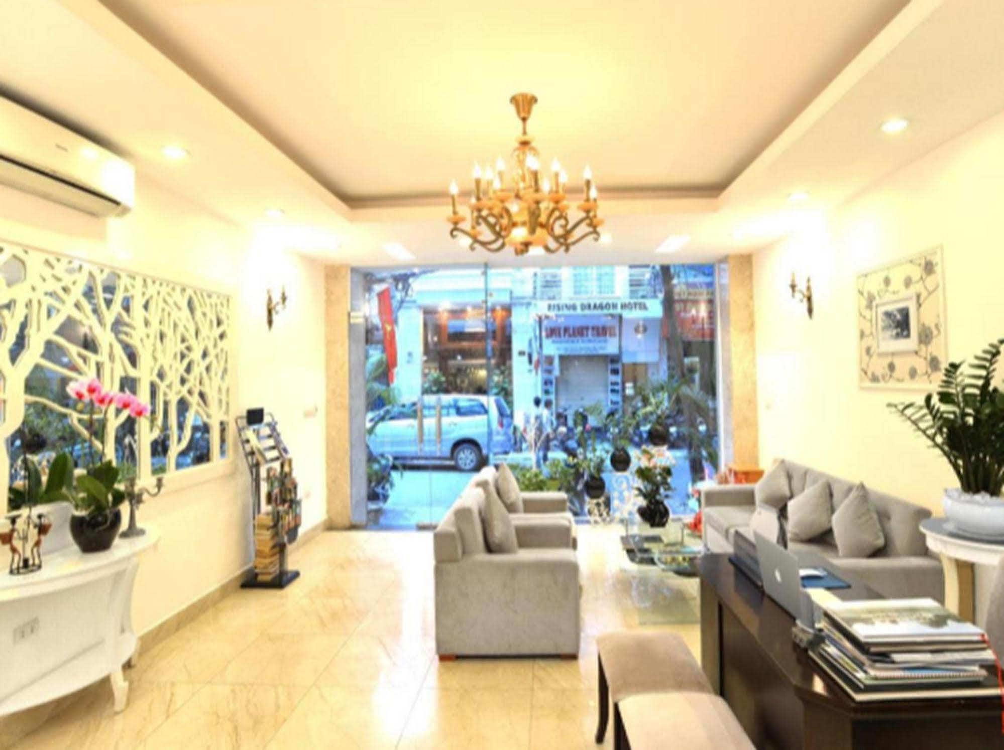 Glance Hotel 3*