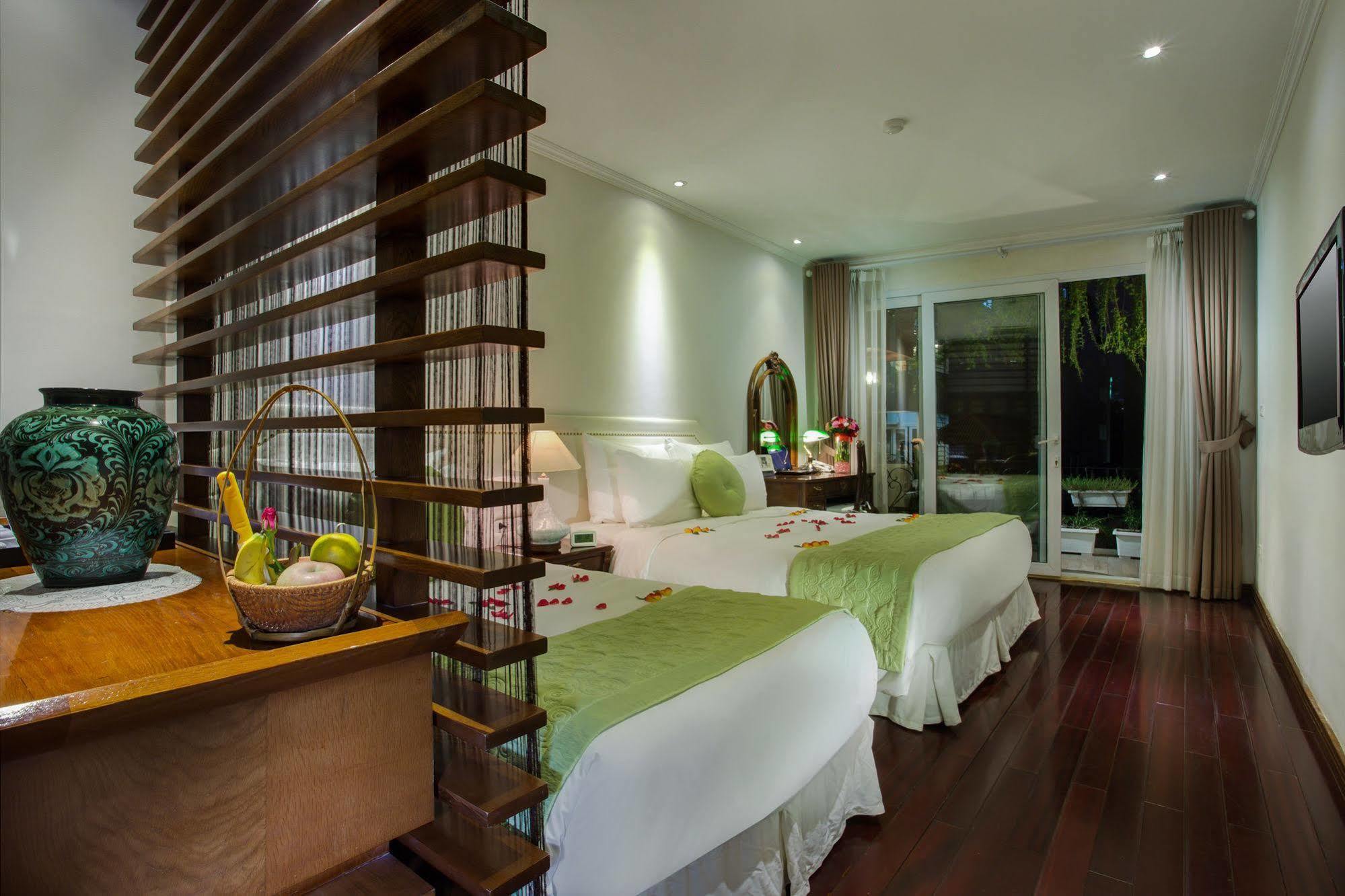 Mercury Hotel 3*
