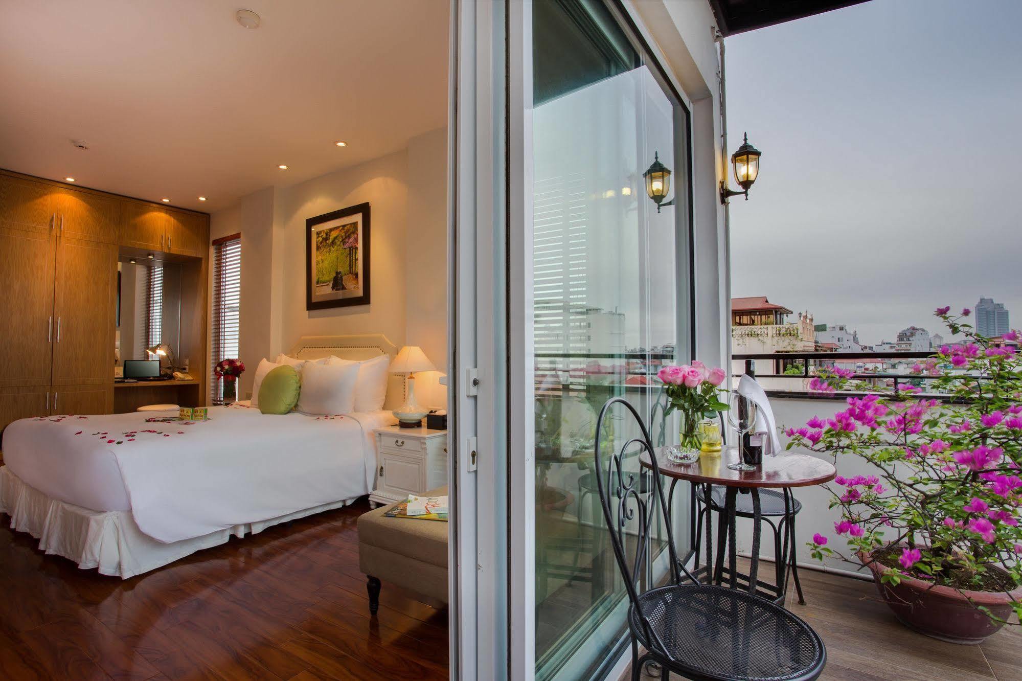 Mercury Hotel 3*