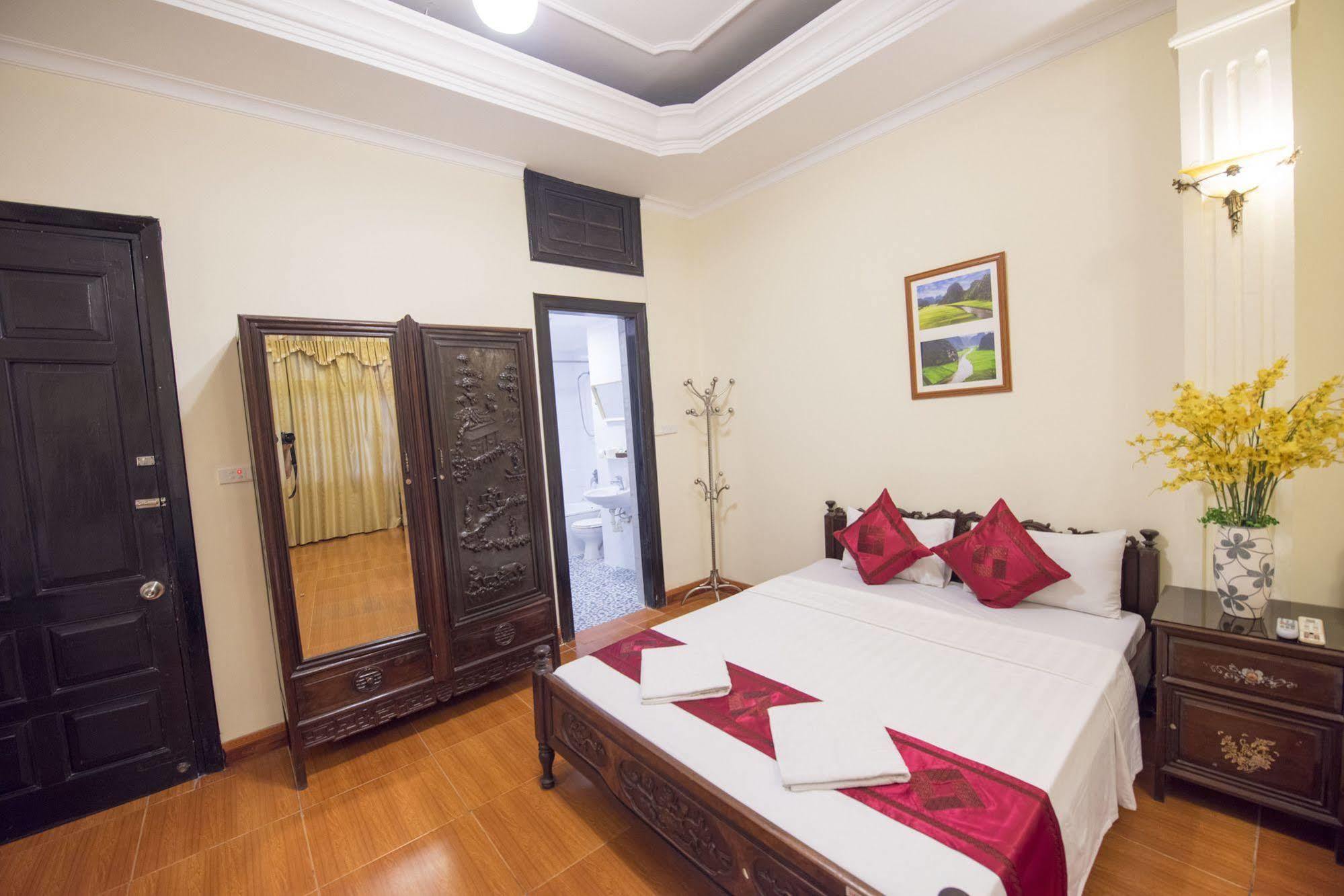 Hotel Group Nest 2*