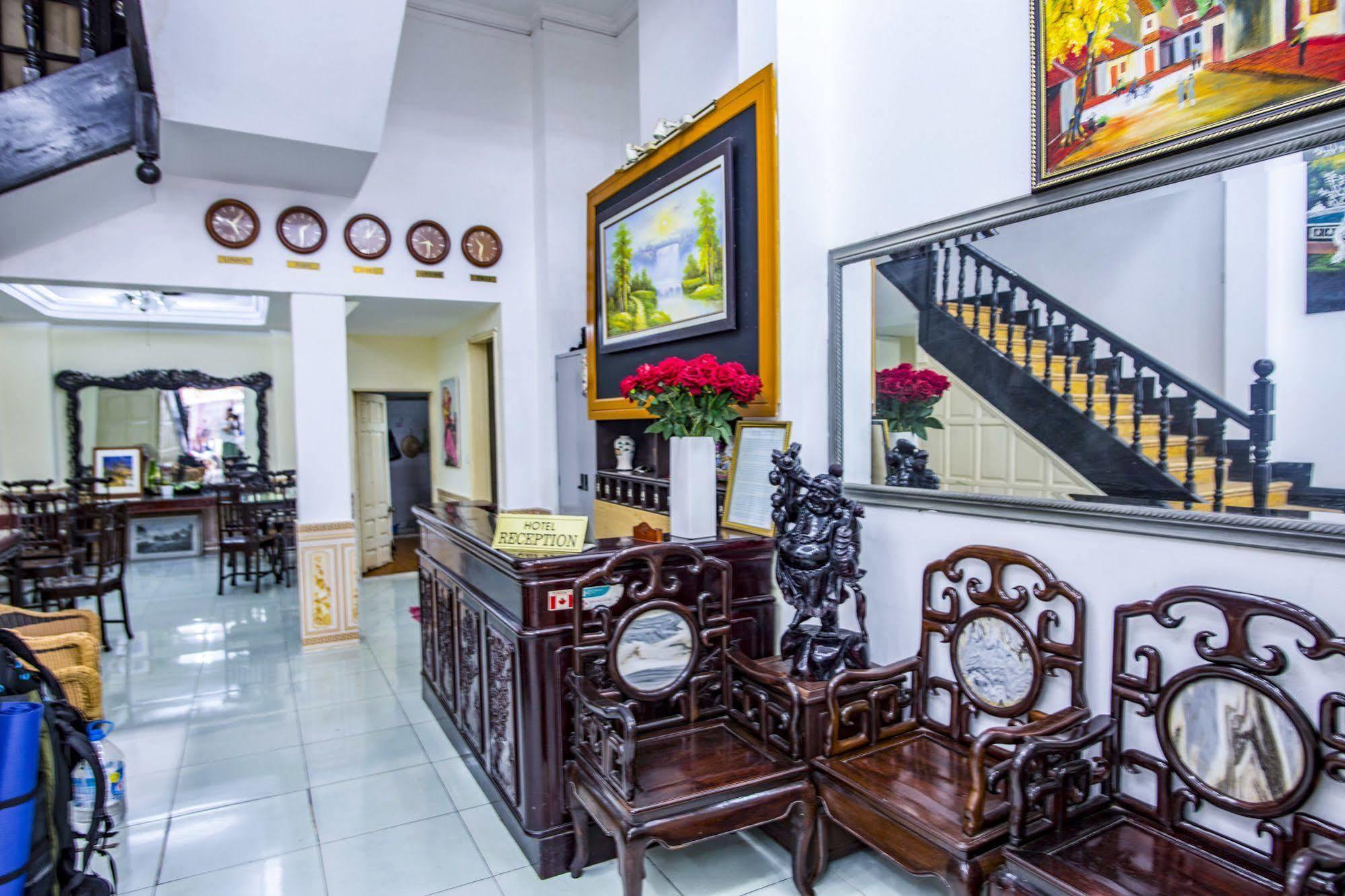Hotel Group Nest