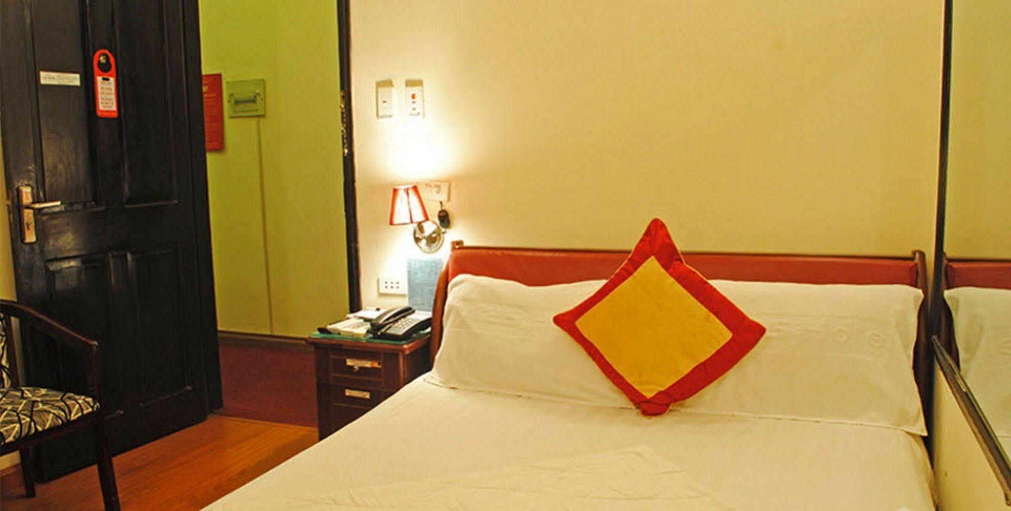 Hotel A25 - 57 Mai Hac De *