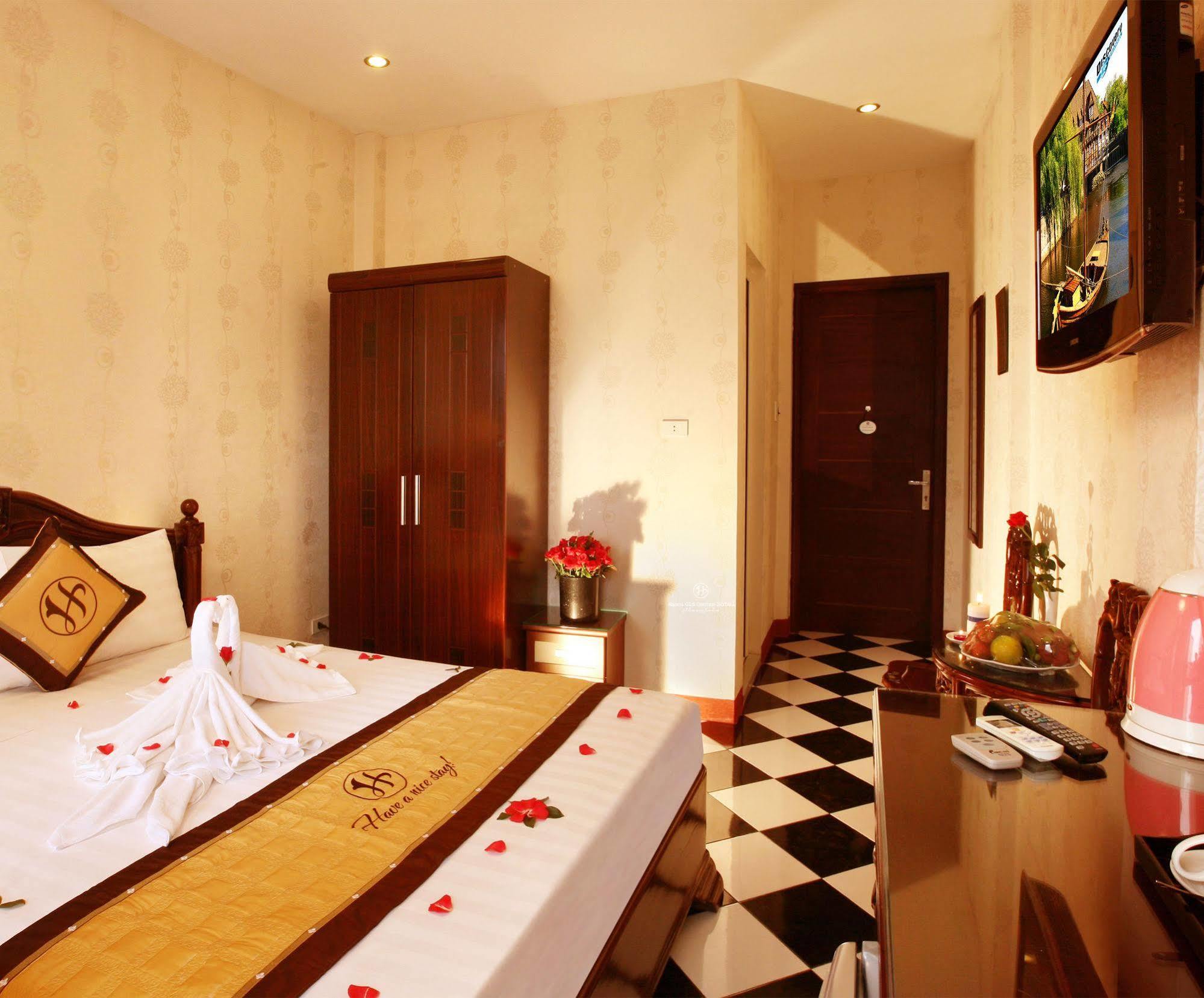 Khách sạn Royal Hà Nội
