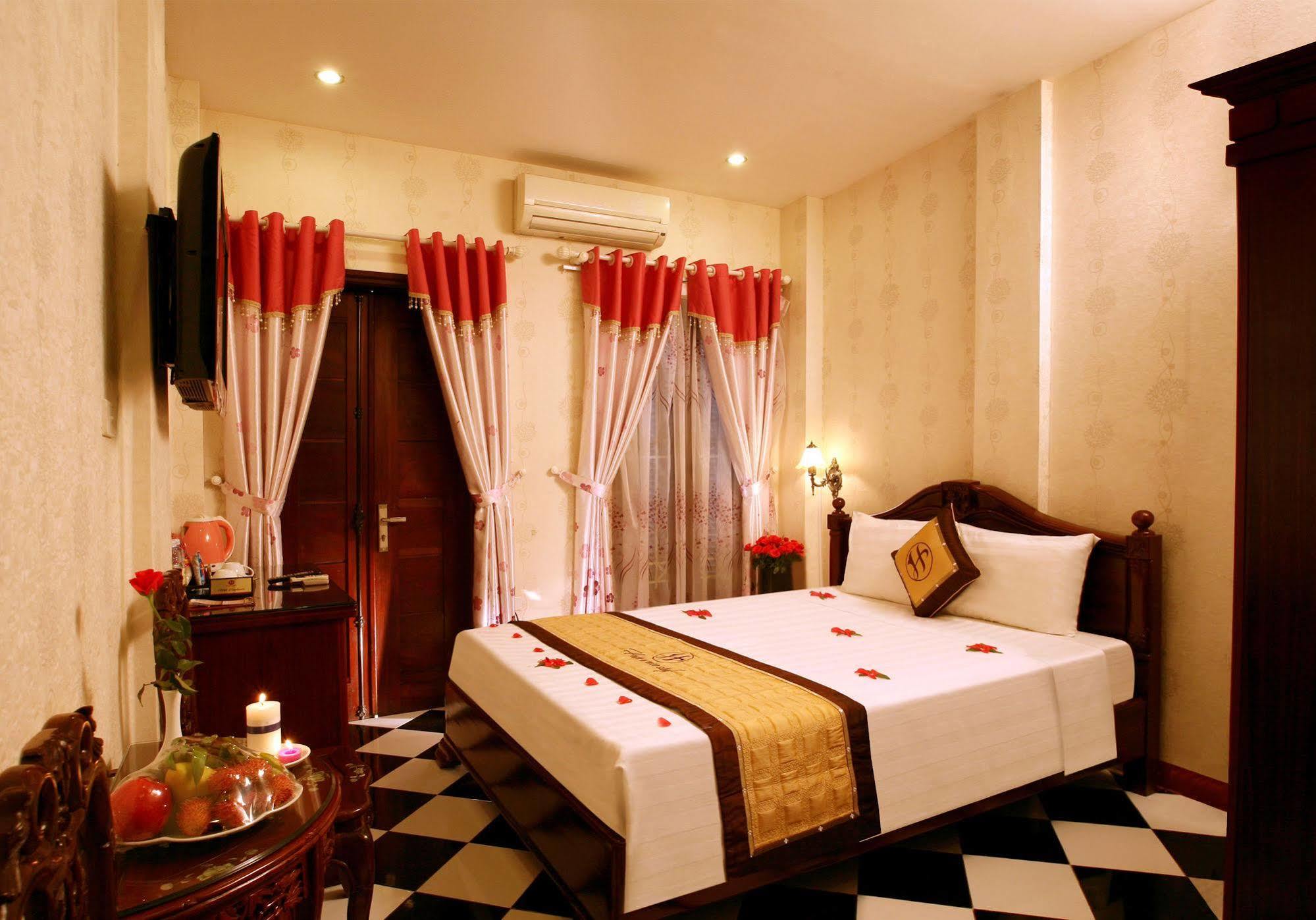 Royal Hà Nội 3* Hà Nội