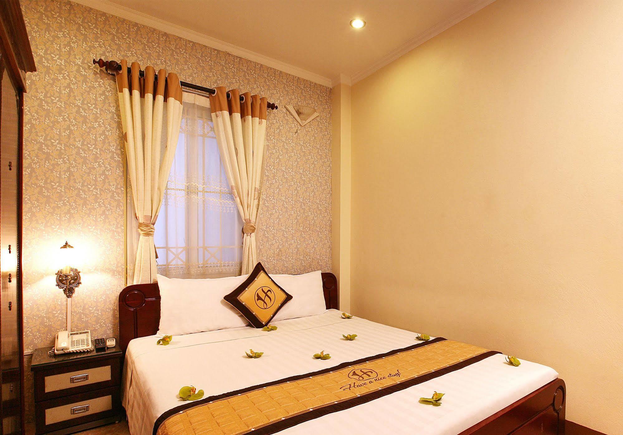 Royal Hà Nội