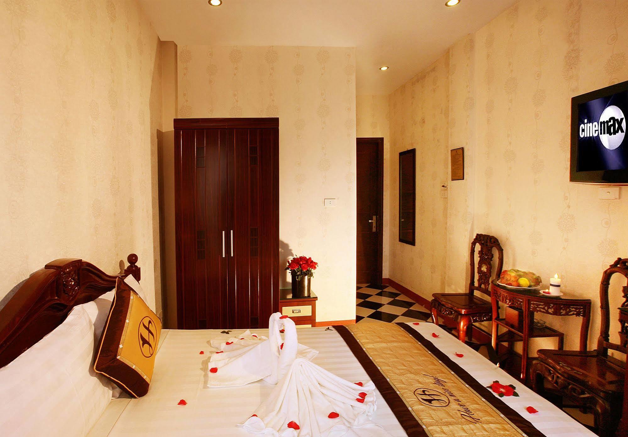 Royal Hà Nội