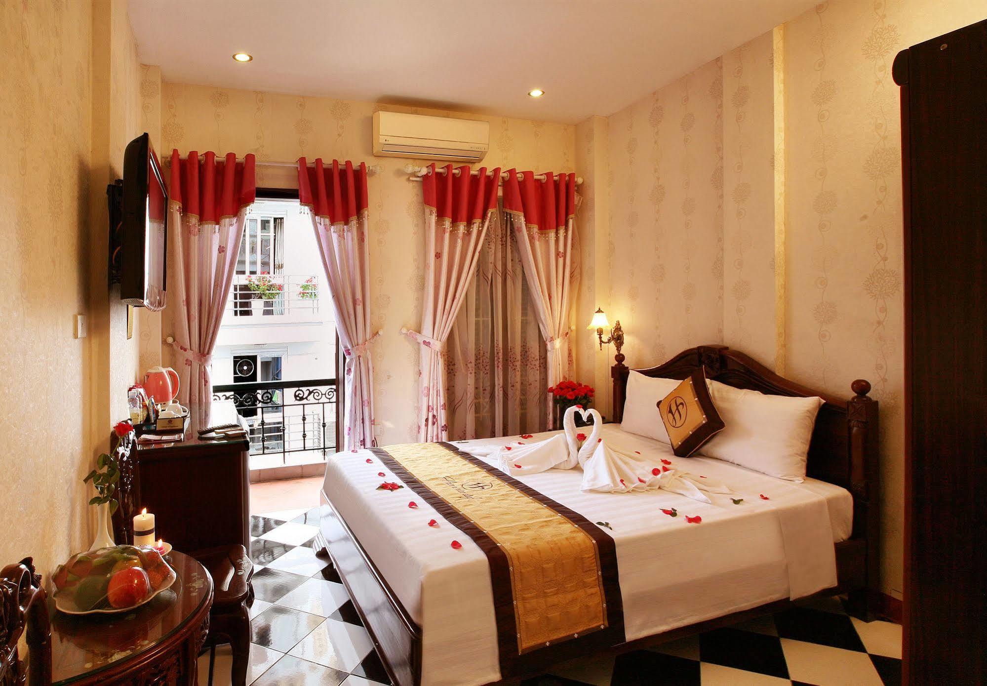 Royal Hà Nội Khách sạn 3*