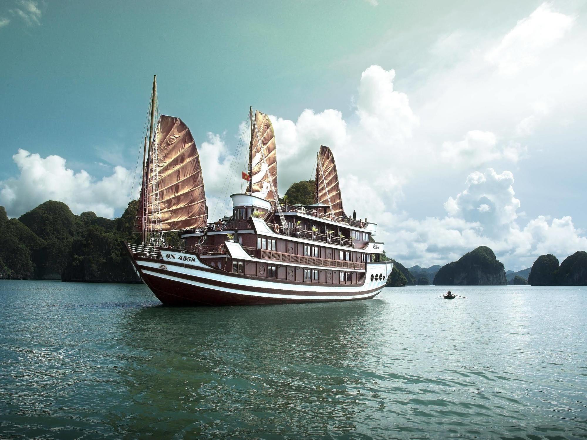Royal Hà Nội