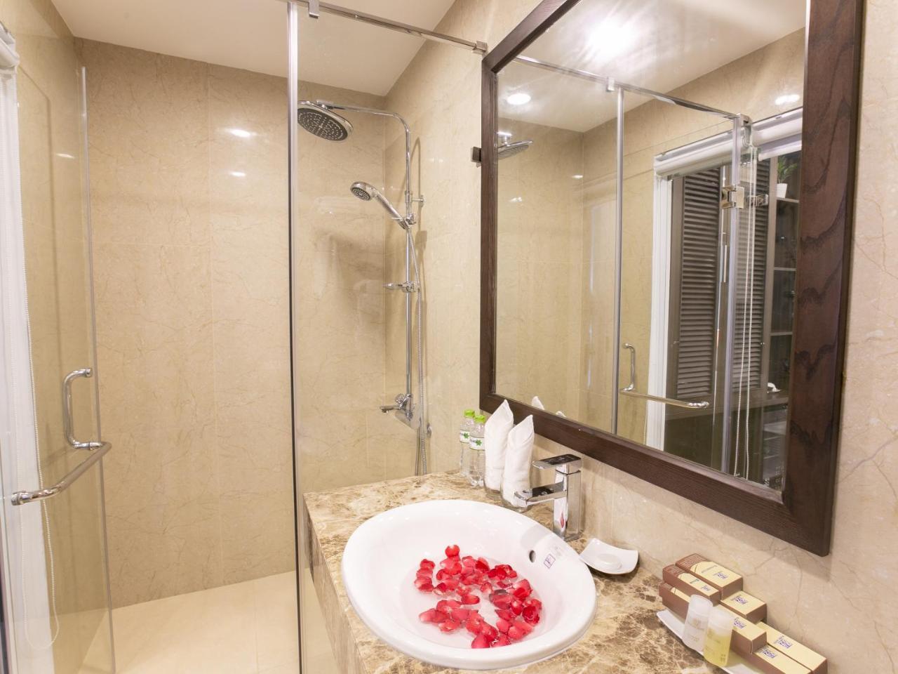 Hotel Blubiz My Dinh Song Da 3*