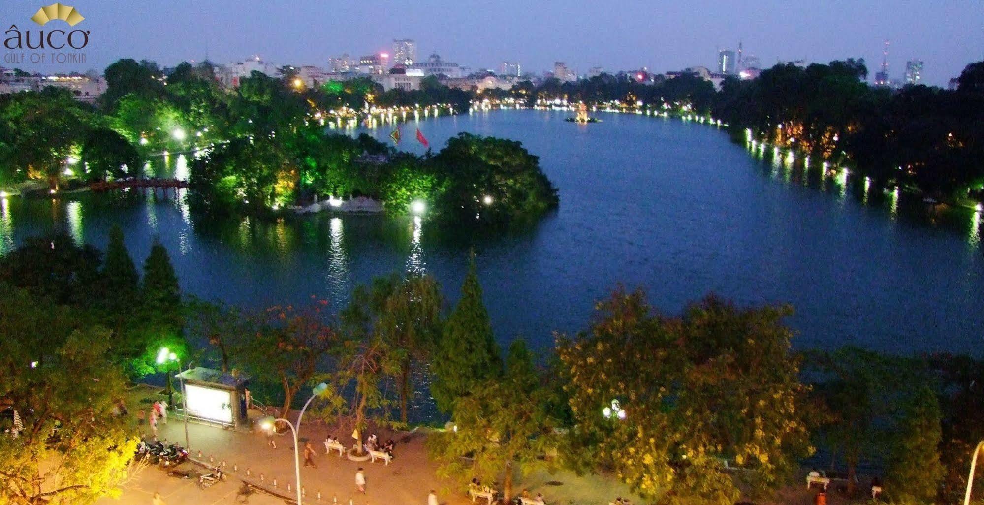Crystal Hanoi