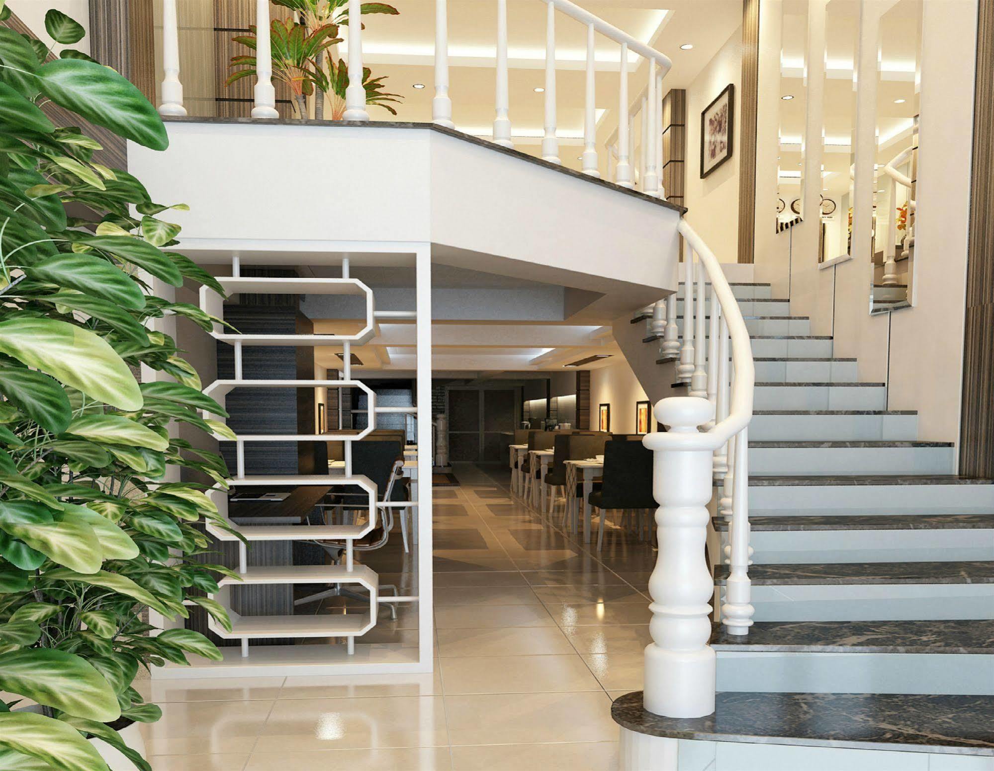 Hotel Crystal Hanoi