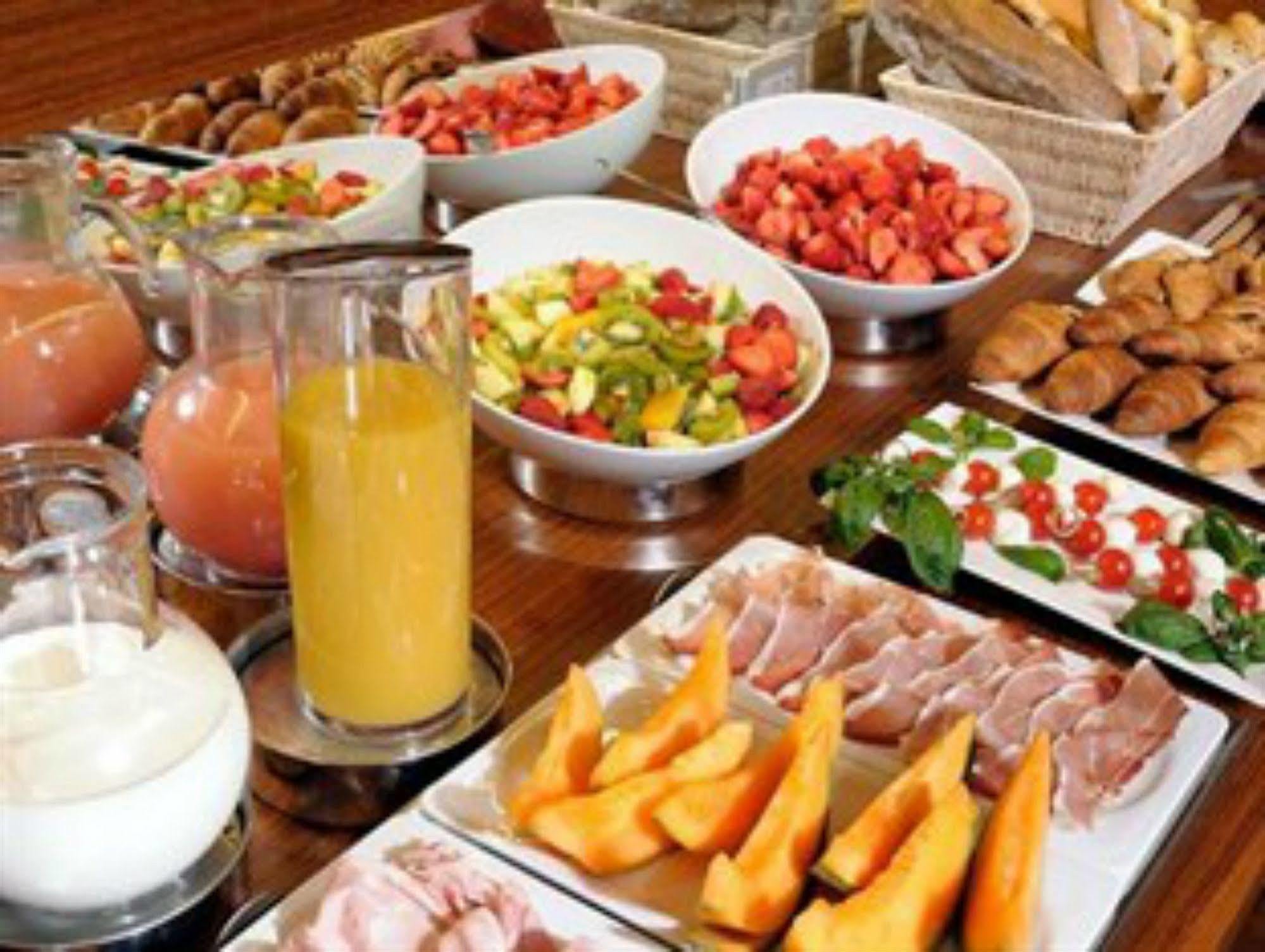Hotel Crystal Hanoi