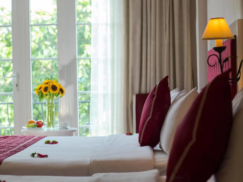 Calypso Premier 3* Hanoi