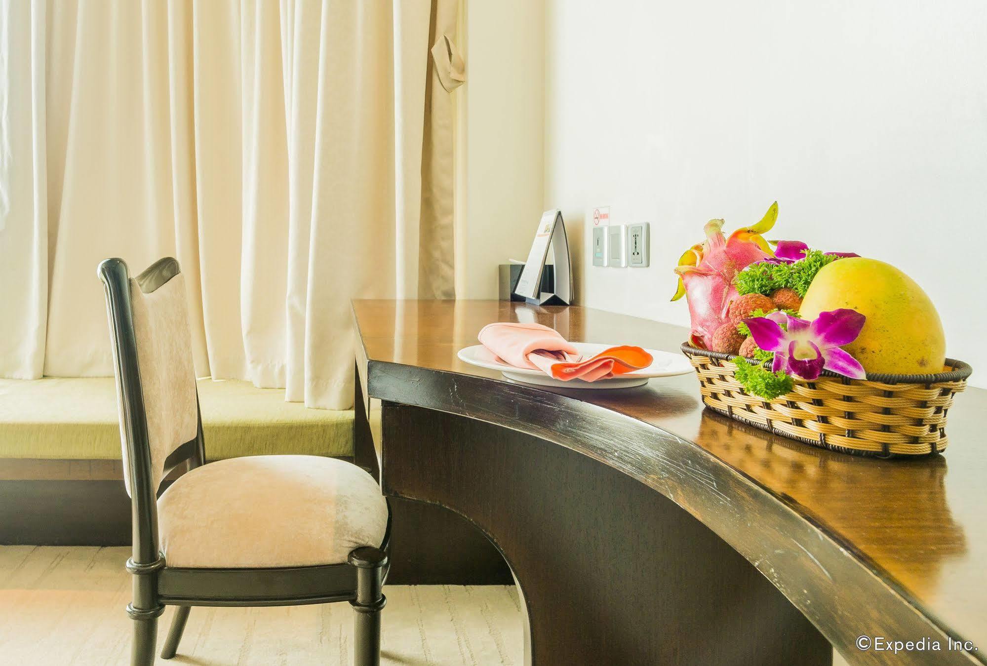 Khách Sạn&căn Hộ Hà Nội Club 4*