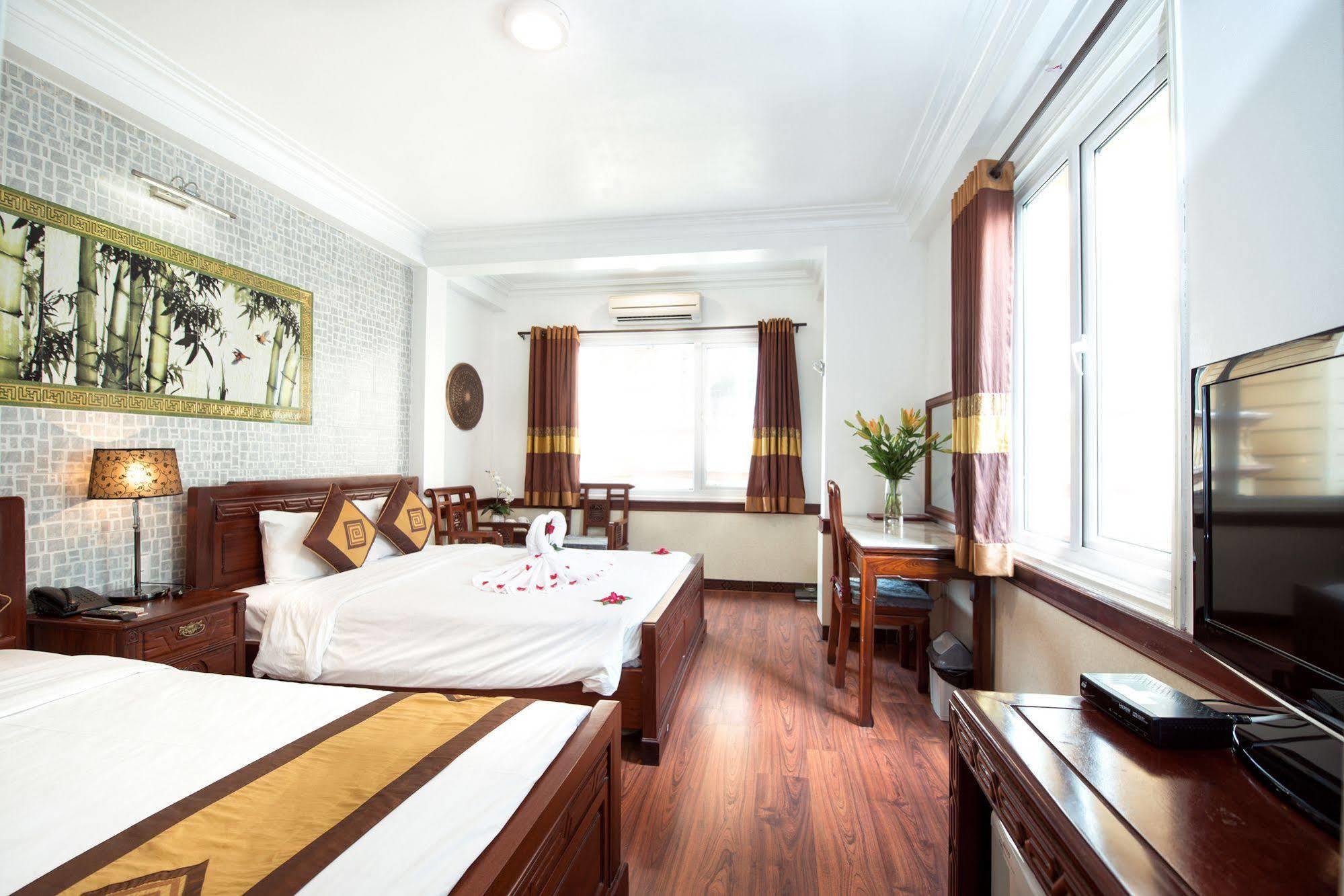 Ii Hotel 2*