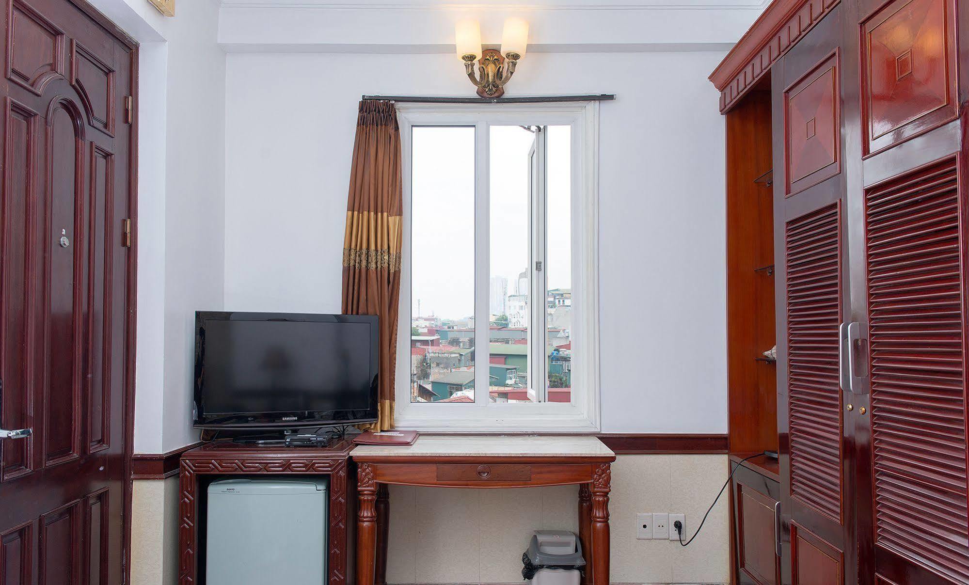Ii Hotel 2*
