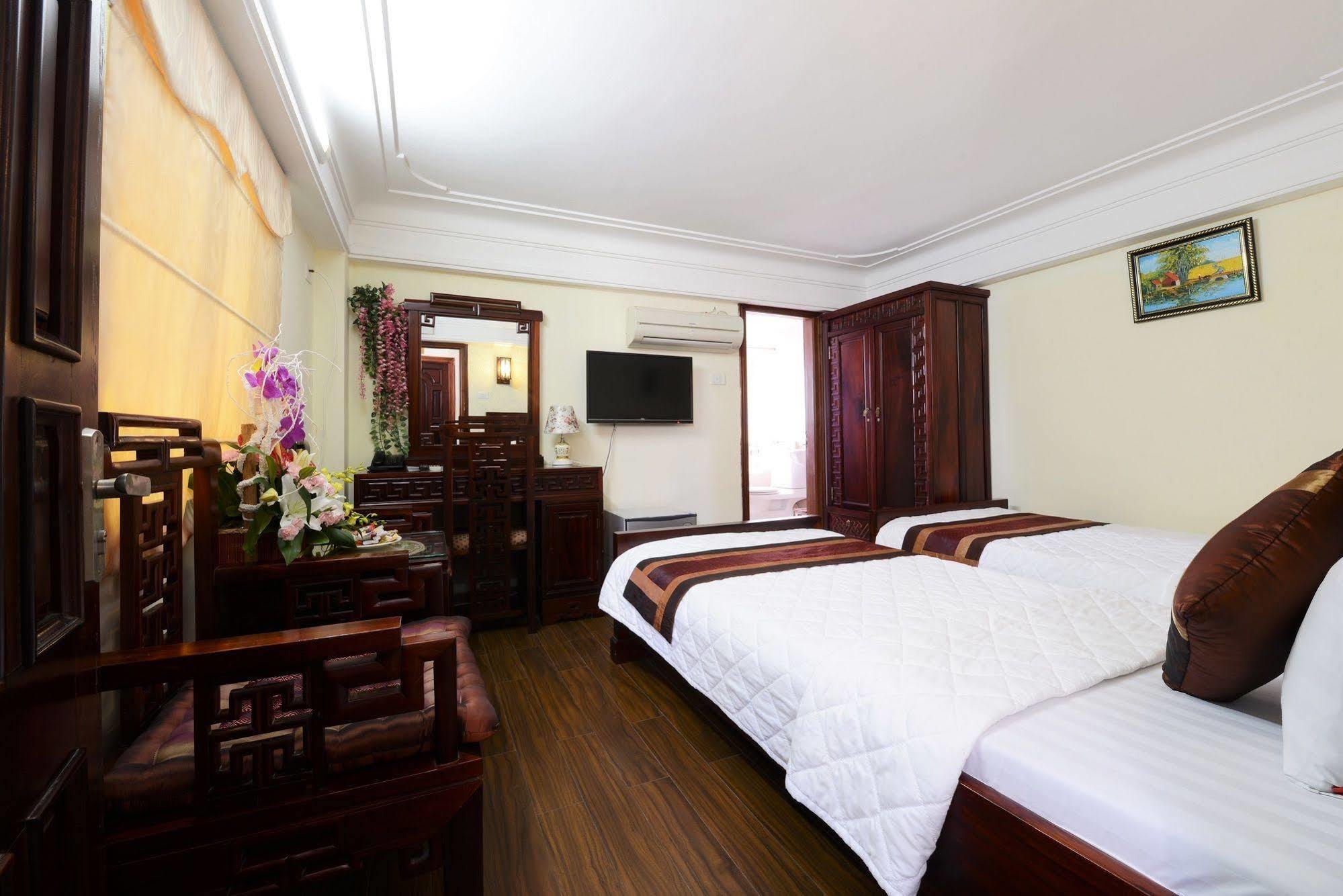 Hostel Little *
