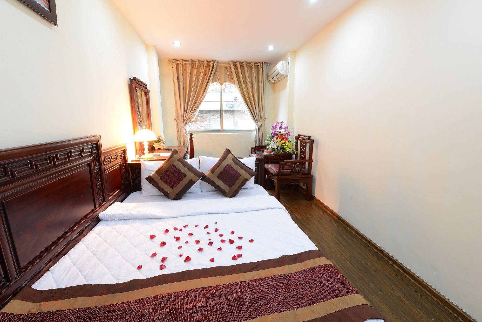 Hostel Little *