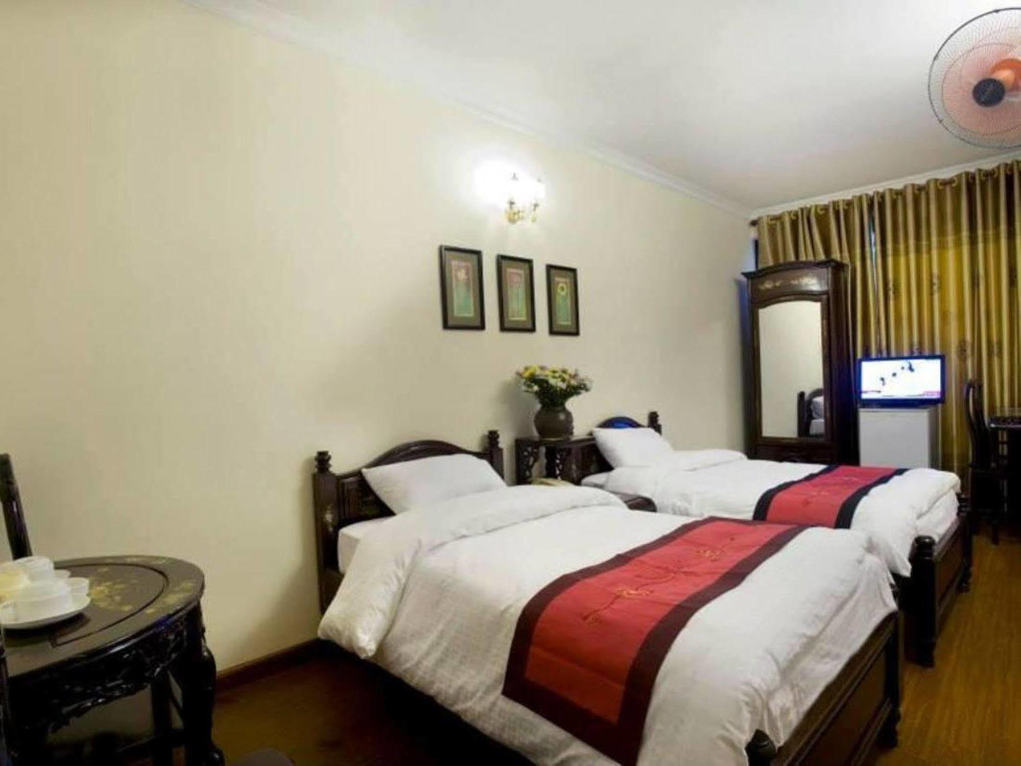 Thang Long 1 Hotel *