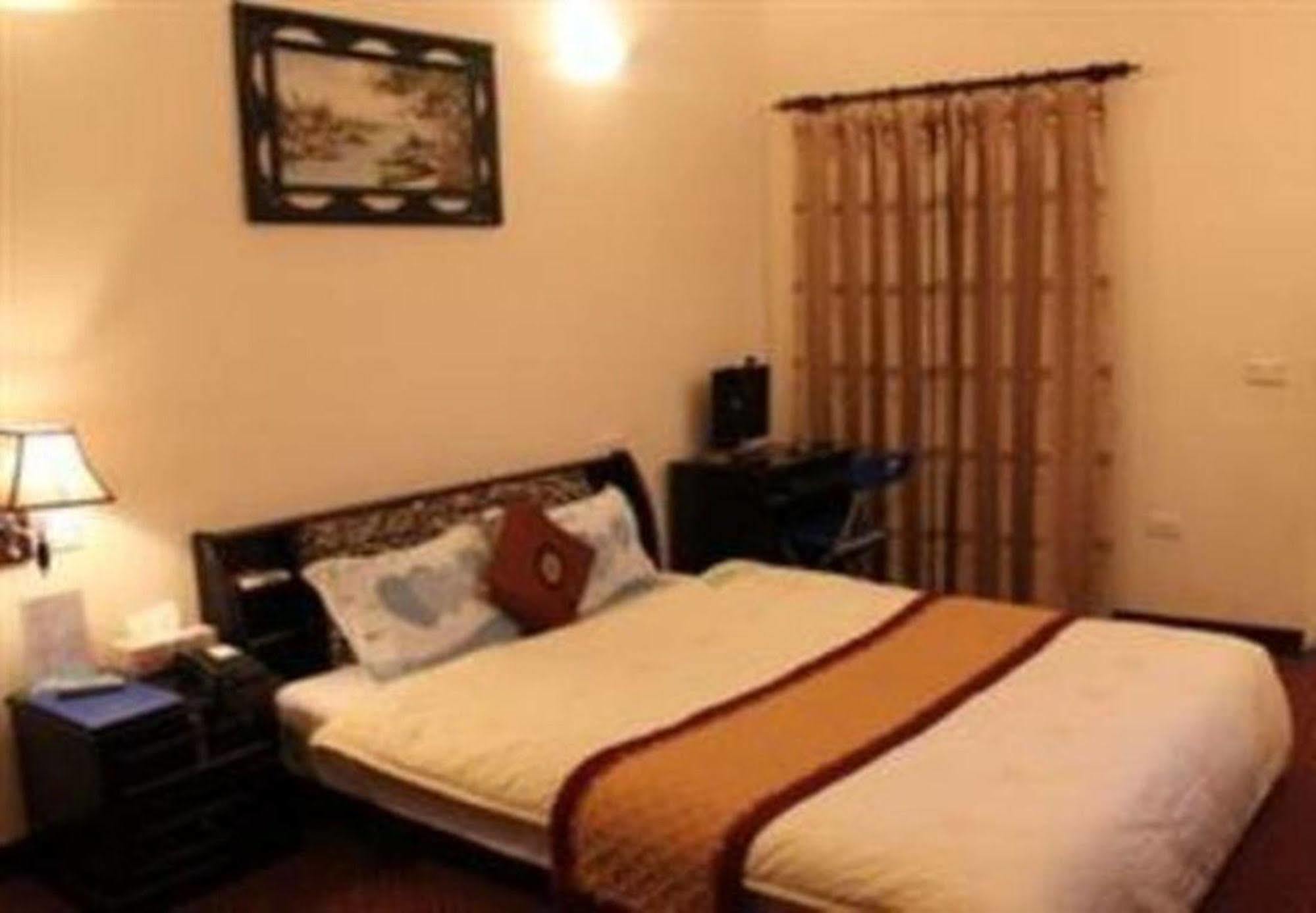 A25 - Doi 1 Hotel